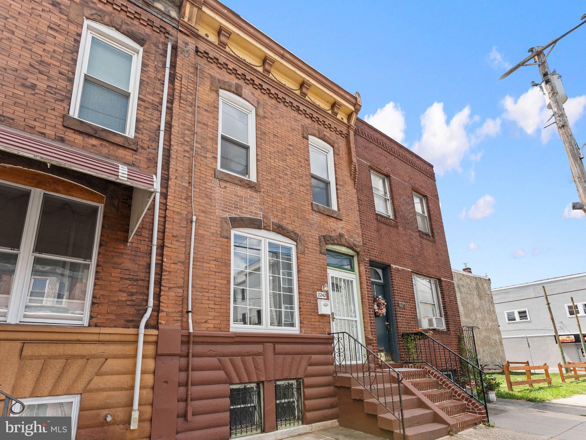 2242 Moore St, Philadelphia, PA 19145 photo