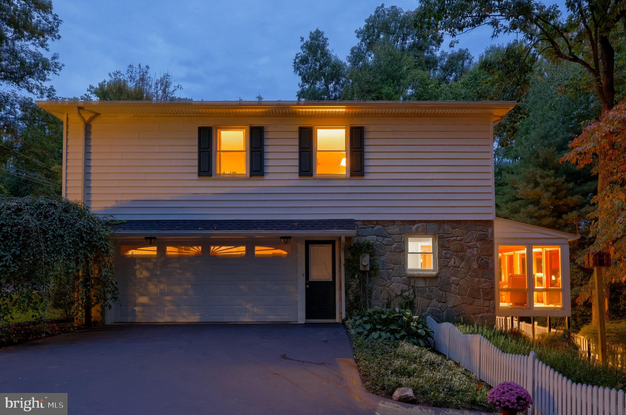 1222 Hillcrest Rd, Akron, PA 17501 photo