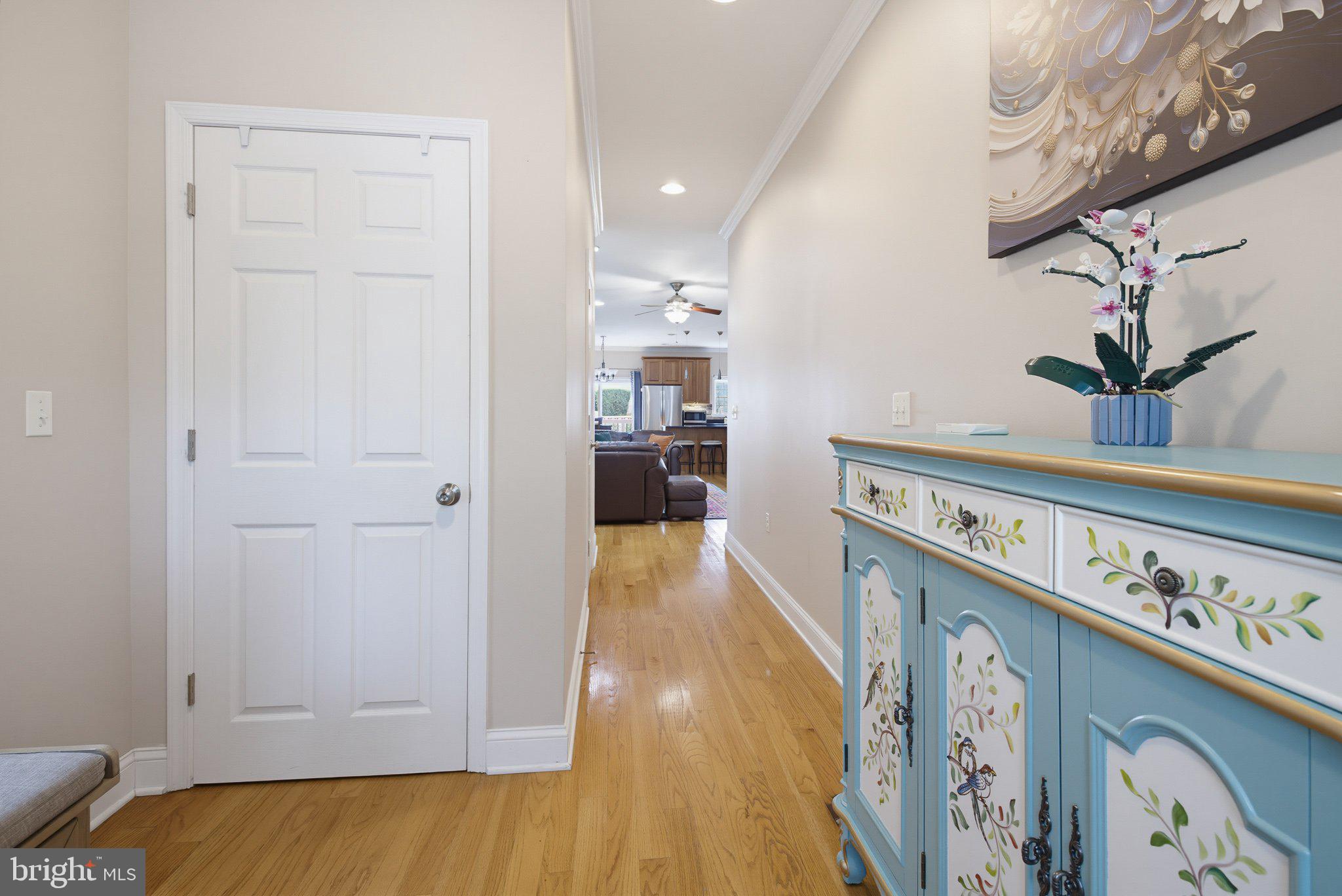 492 Harmon Rd, Philadelphia, PA 19128 photo
