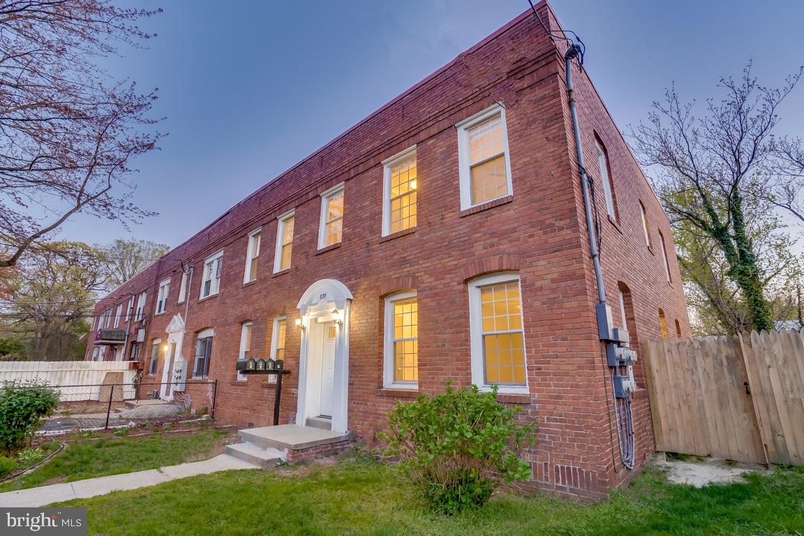 537 Newcomb St, Washington, DC 20032 photo
