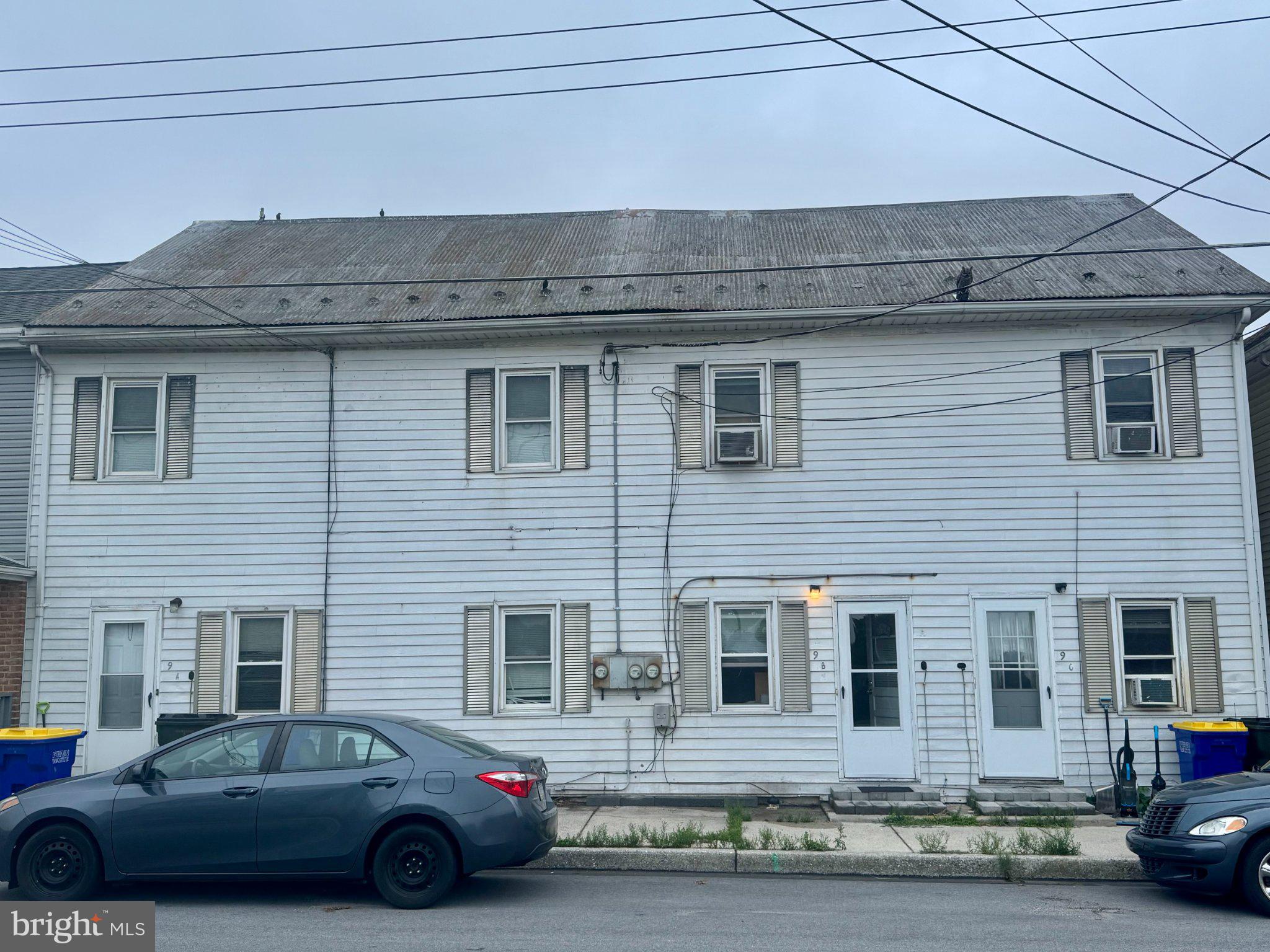 9 Baltimore St, Franklintown, PA 17323