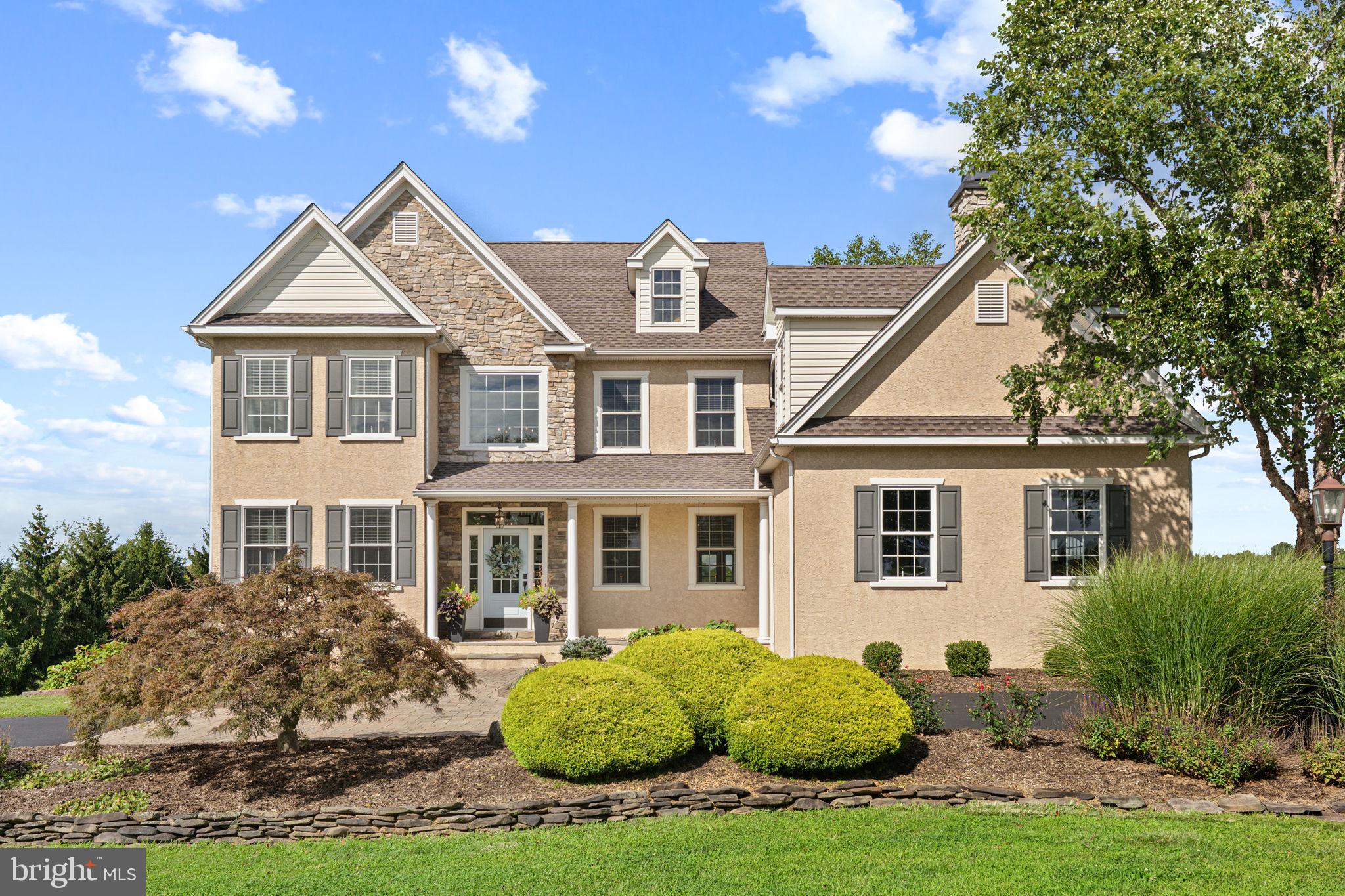 521 Dewar Dr, Telford, PA 18969 photo