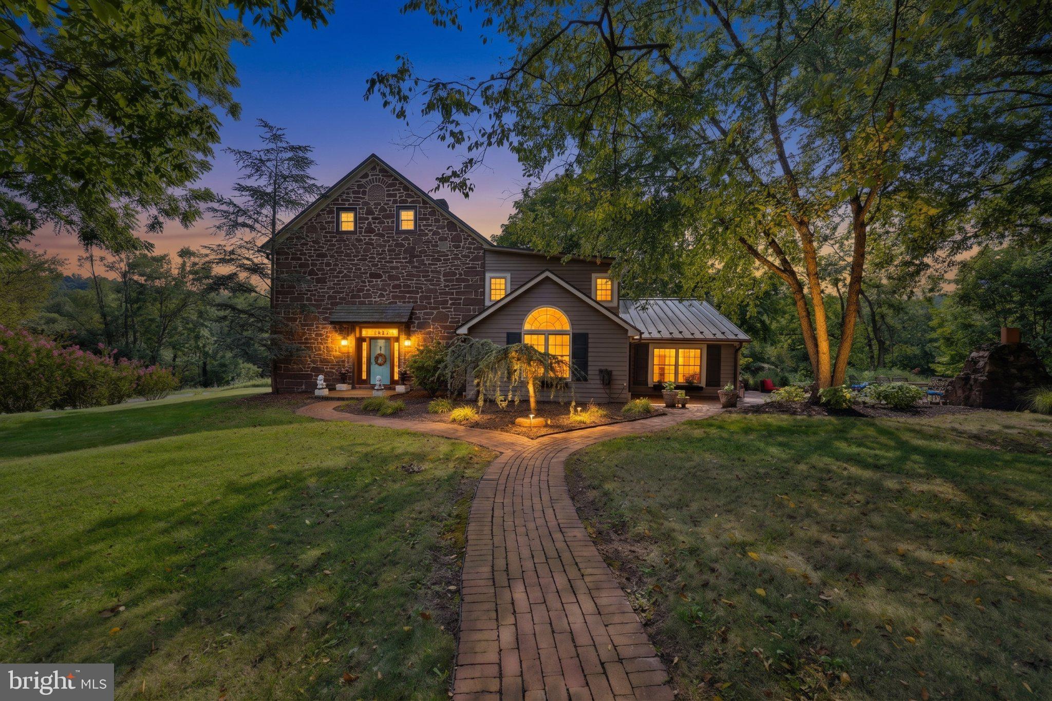 741 Wyndamere Rd, Lewisberry, PA 17339 photo