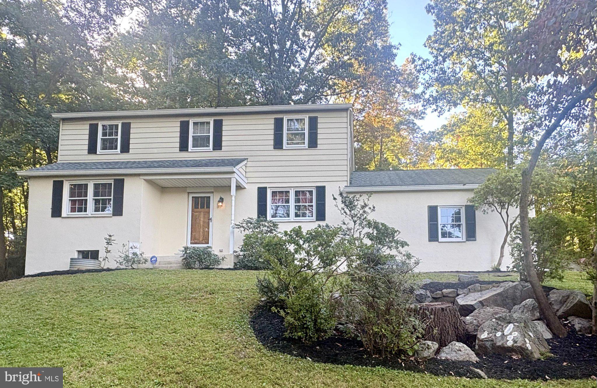 8 Castle Rock, Newtown Square, PA 19073