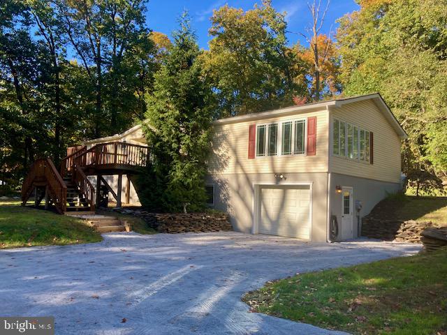1139 Reservoir Rd, New Holland, PA 17557