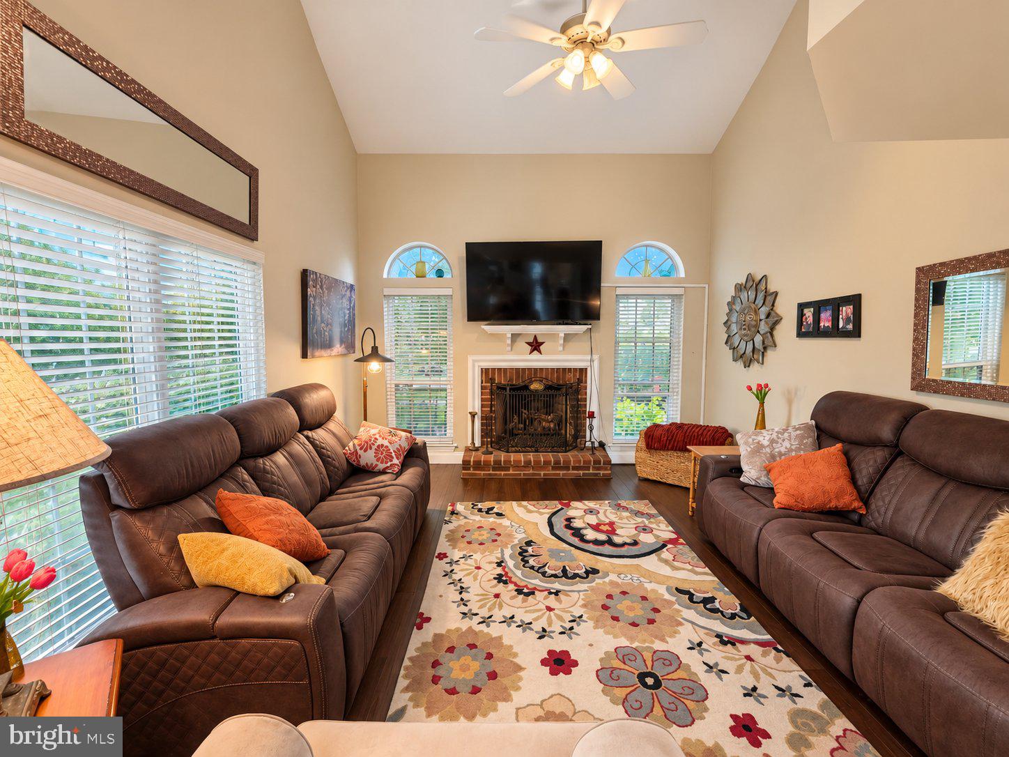 47 Skyview Way, Newtown, PA 18940 photo