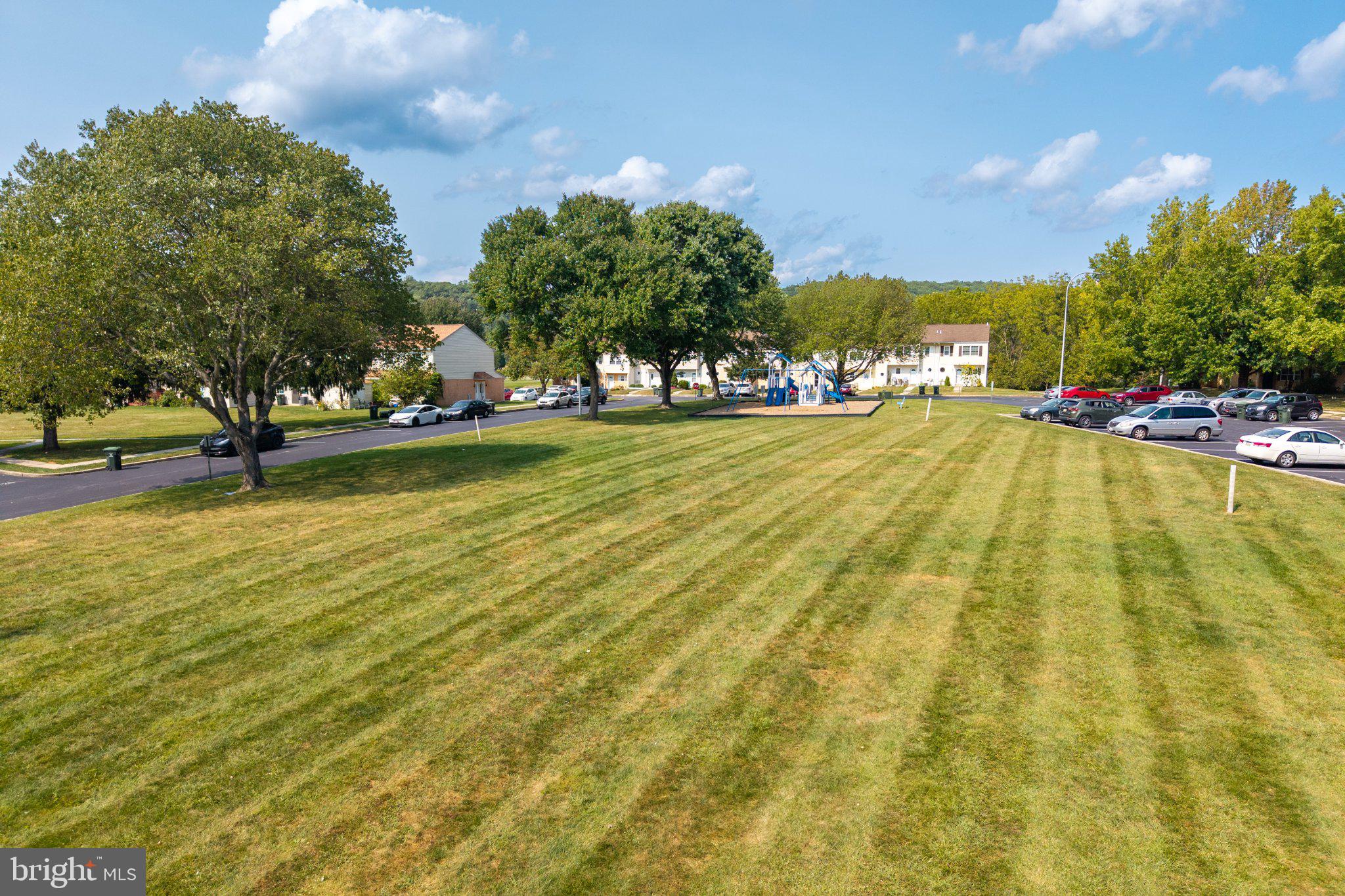 254 Carlyn Ct, Downingtown, PA 19335 photo