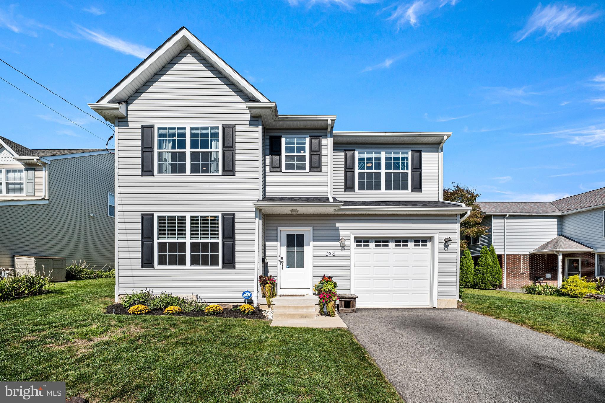 125 Central Ave, Rockledge, PA 19046