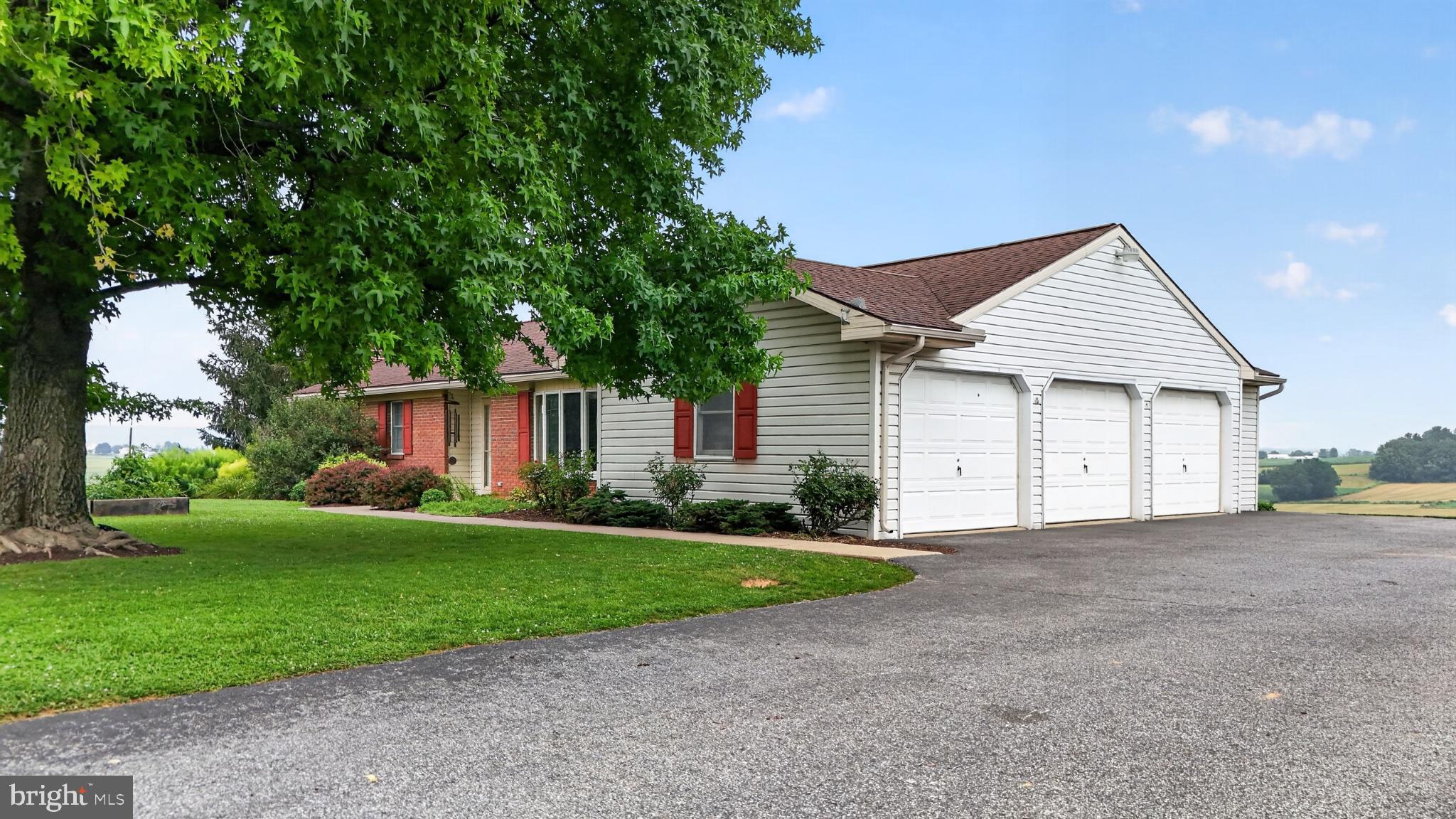 241 Fetterville Rd, East Earl, PA 17519
