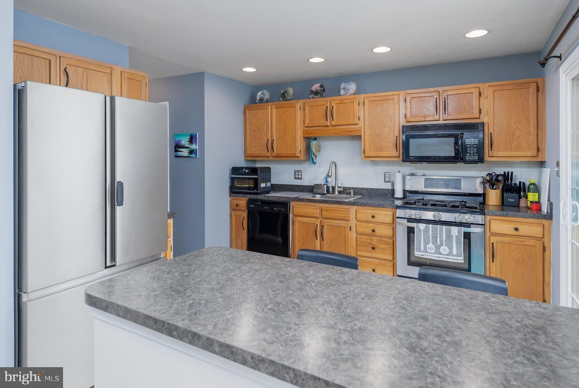 701 Tanglewood Dr, Sicklerville, NJ 08081 photo