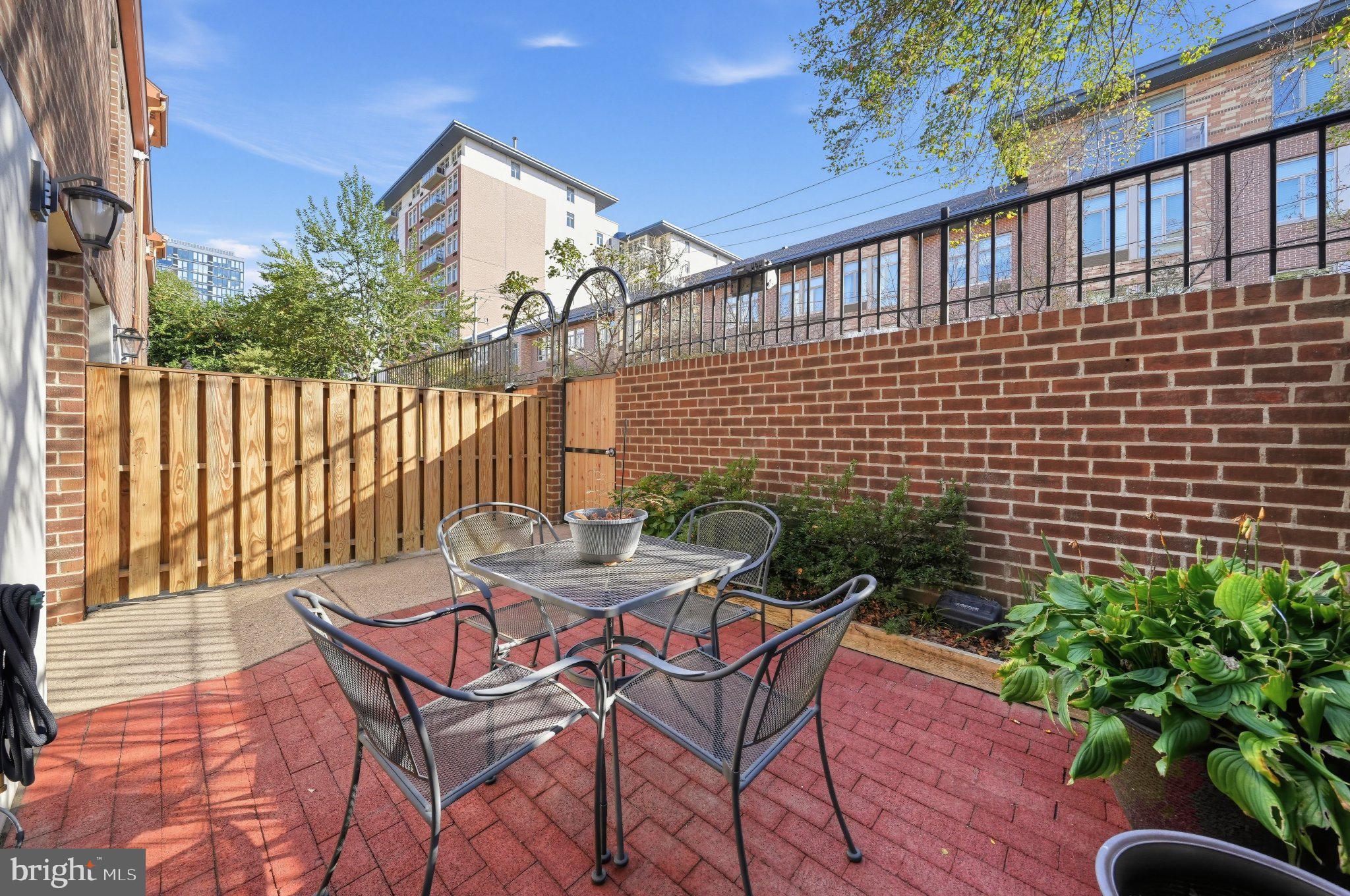 1923 Hamilton St, Philadelphia, PA 19130 photo