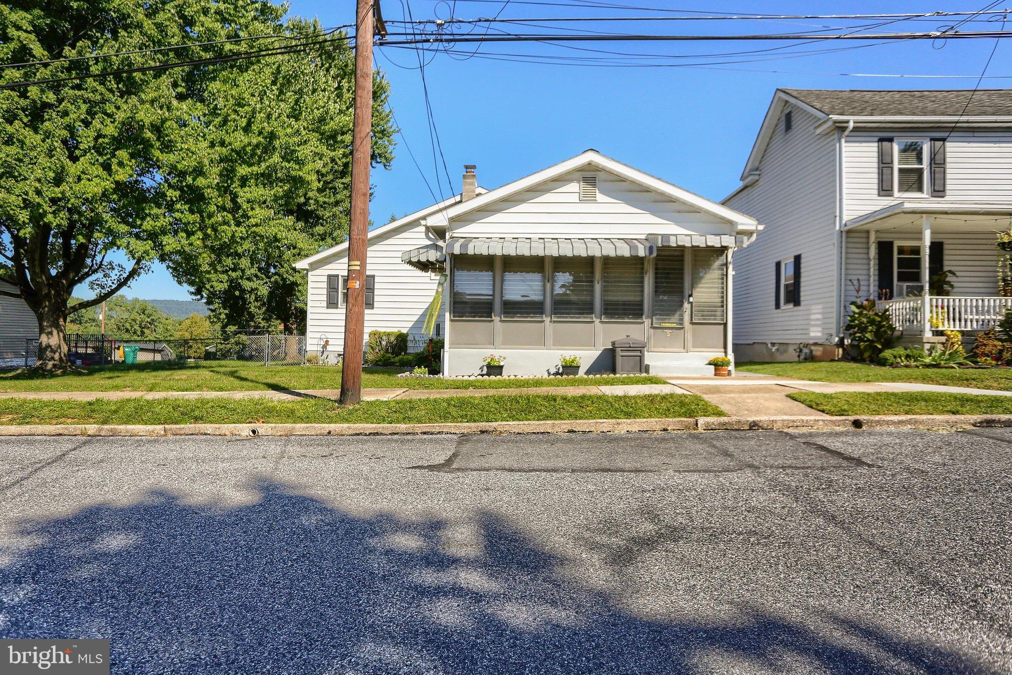 5 Beale Ave, Enola, PA 17025