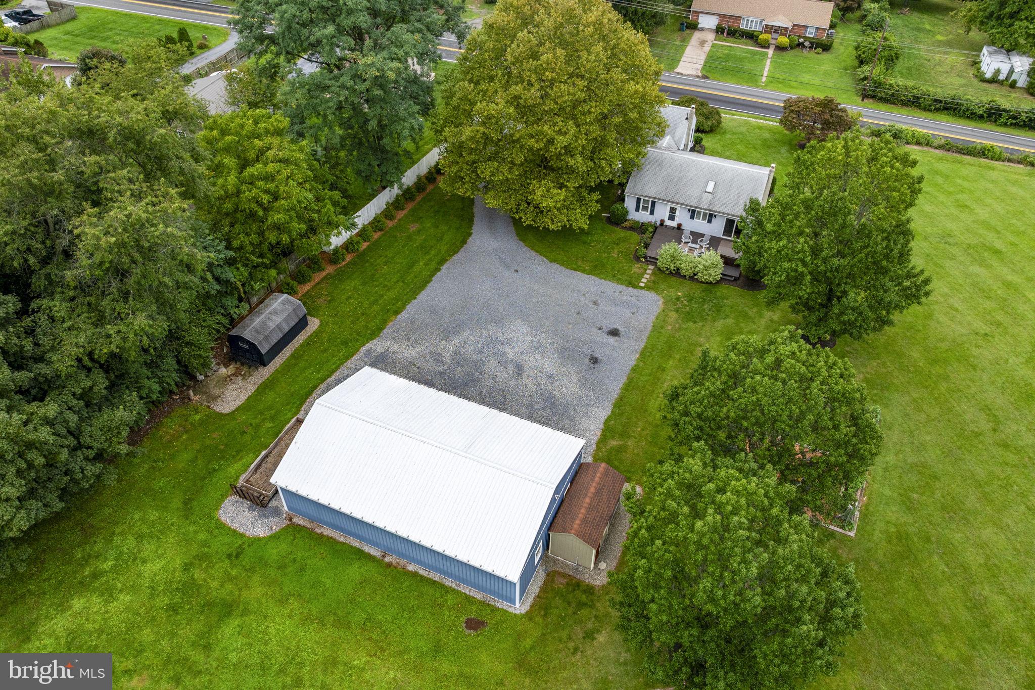 4464 New Holland Rd, Mohnton, PA 19540 photo