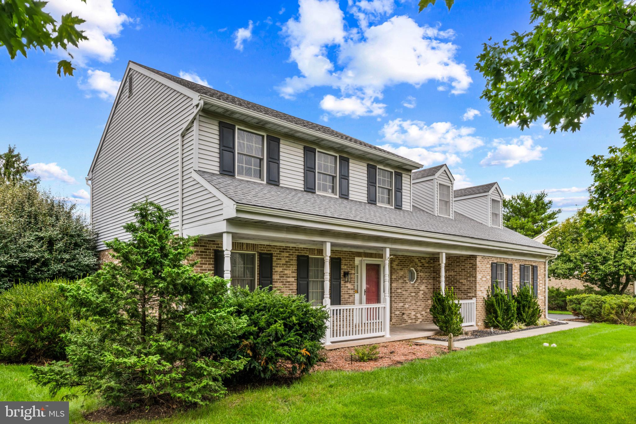 356 Locust Ln, Mount Joy, PA 17552