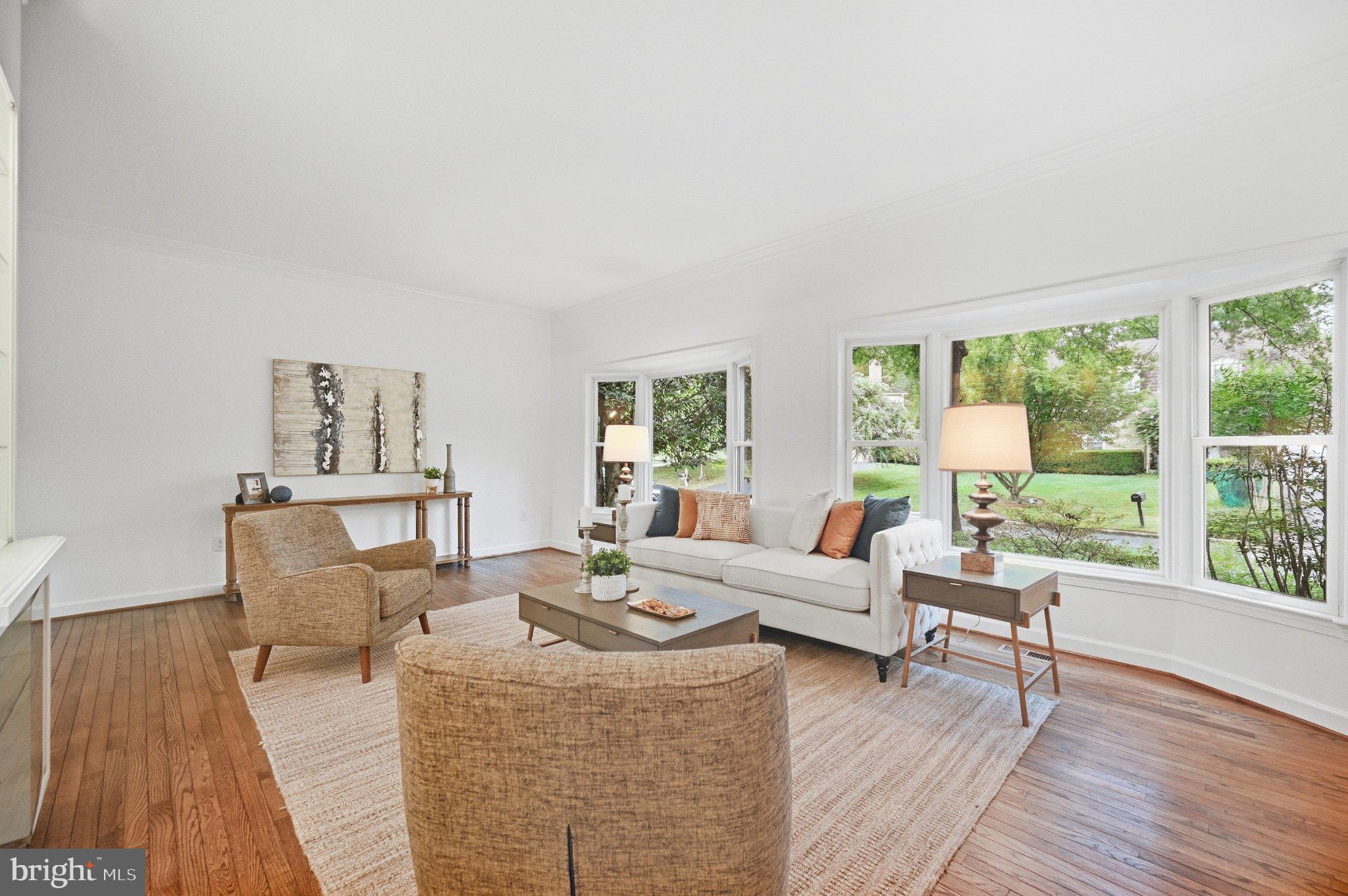 17 Royal Dominion Ct, Bethesda, MD 20817 photo