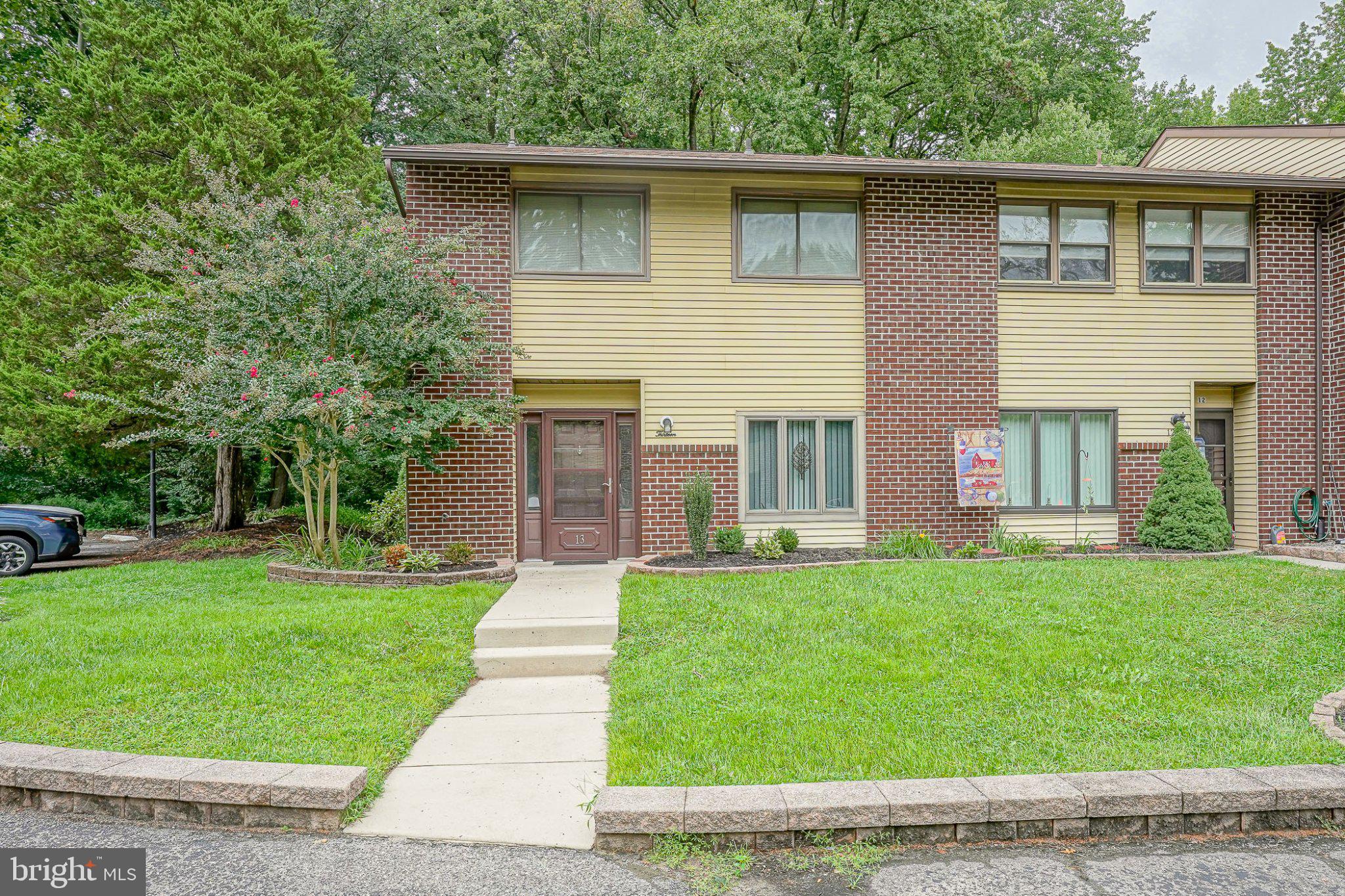 13 Buckthorn Ct, Woodbury, NJ 08096 photo