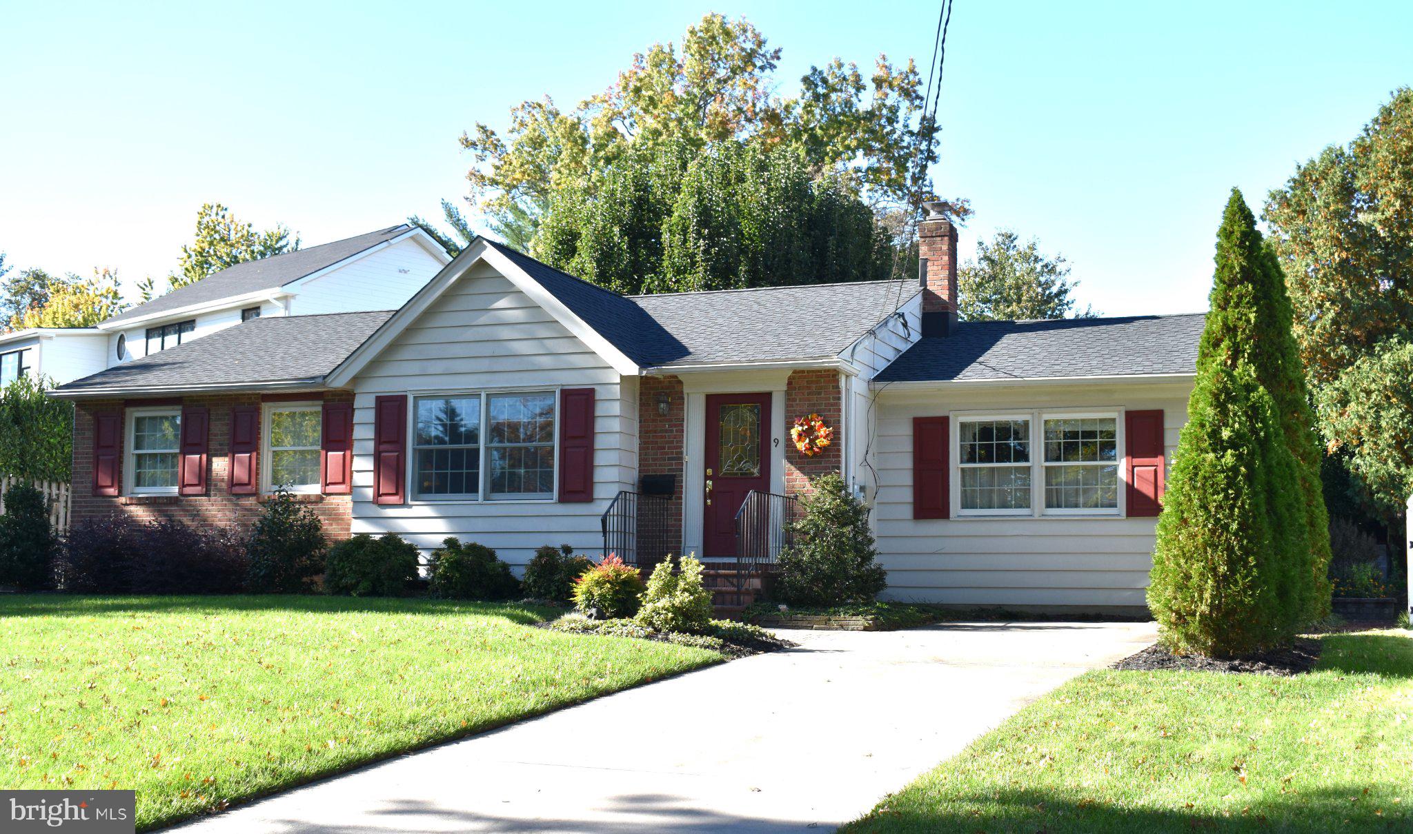 9 Ridgewood Cir, Haddonfield, NJ 08033