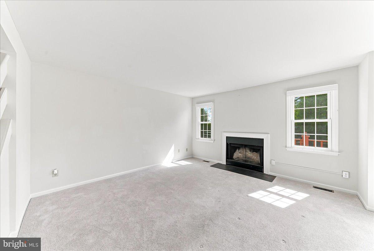 919 Samantha Cir, Chester Springs, PA 19425 photo