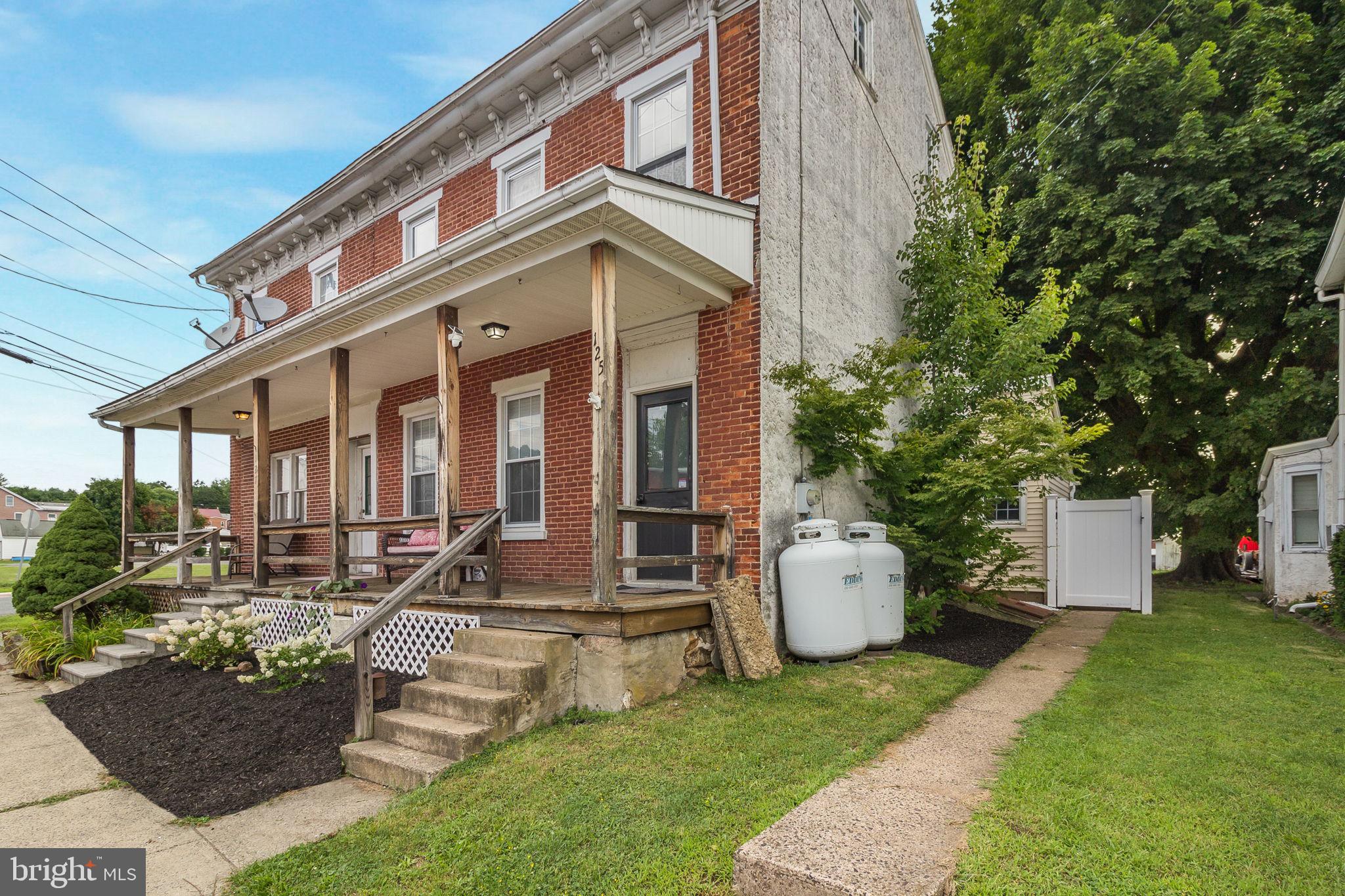 125 E Chestnut St, Bechtelsville, PA 19505 photo