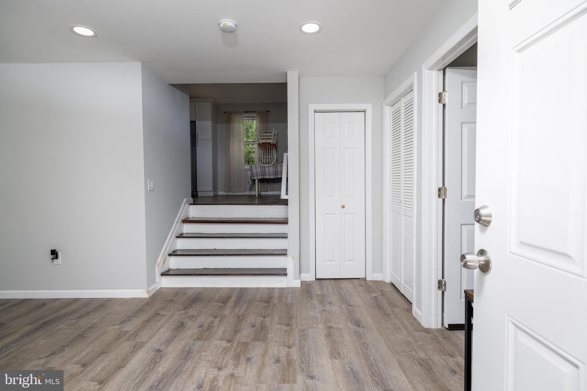 21 Dixmont Ave, Trenton, NJ 08618 photo