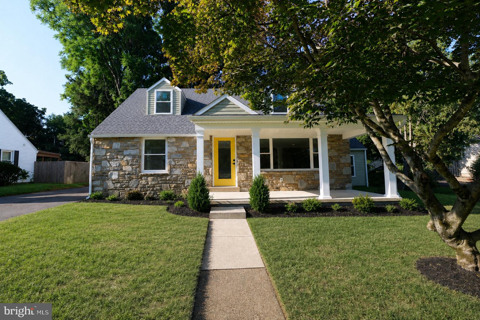 610 Burton Rd, Oreland, PA 19075