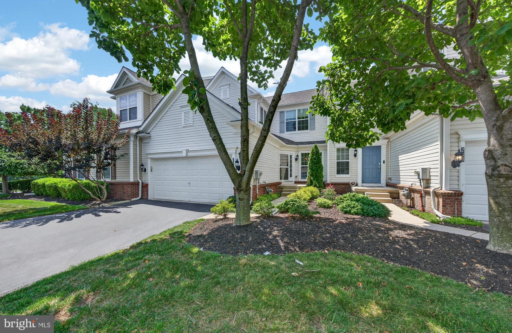 228 N Caldwell Cir, Downingtown, PA 19335 photo