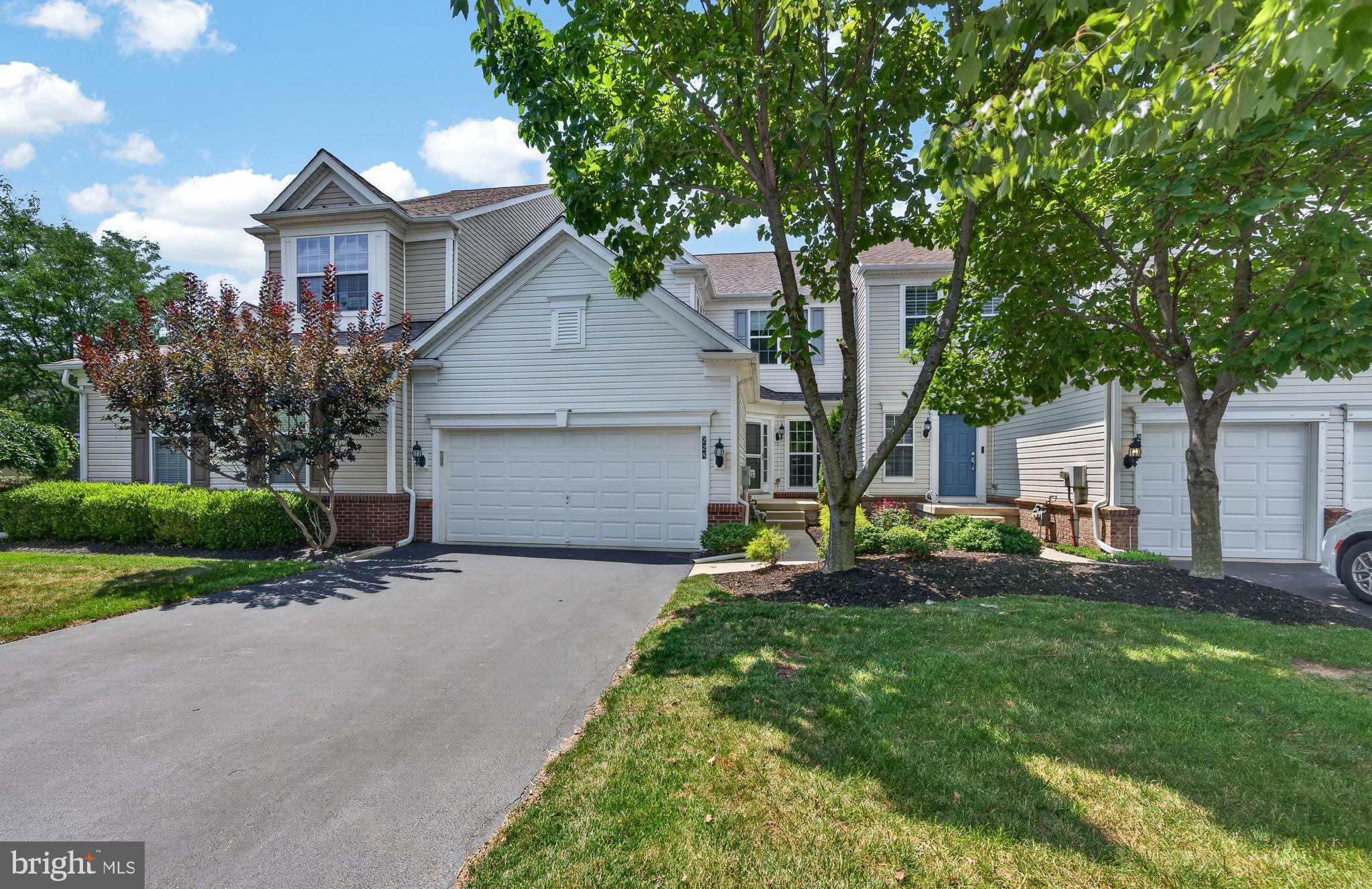 228 N Caldwell Cir, Downingtown, PA 19335 photo