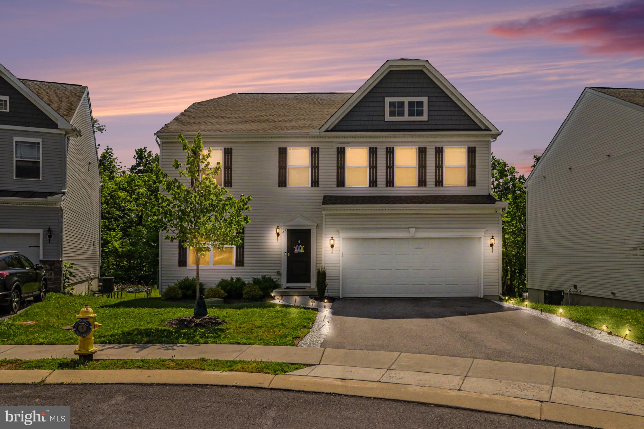 21 Barnhart Cir, Mechanicsburg, PA 17050