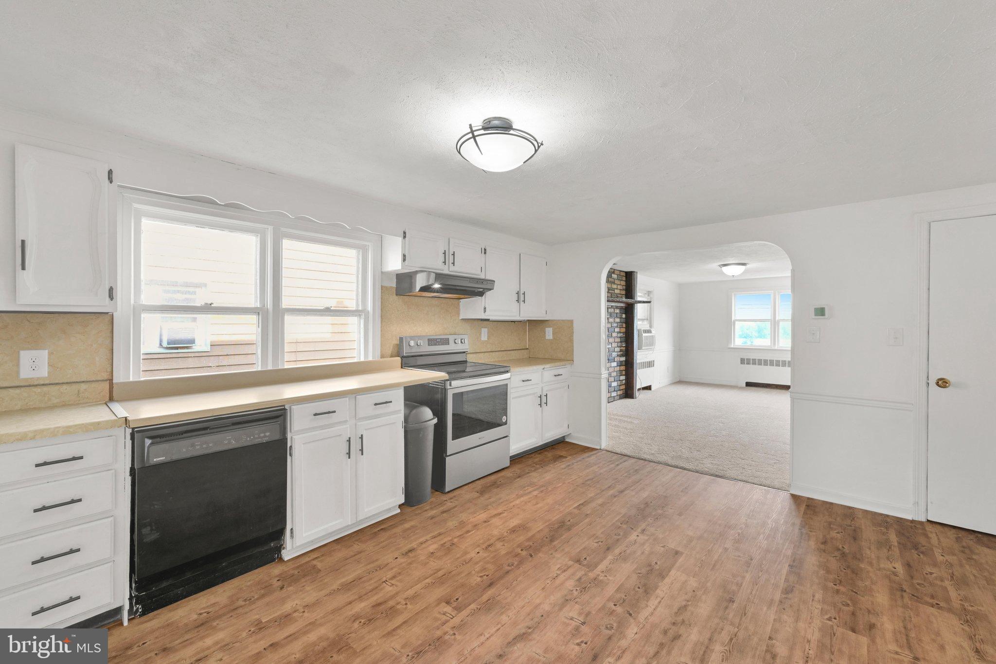 1305 Kramer Mill Rd, Denver, PA 17517 photo