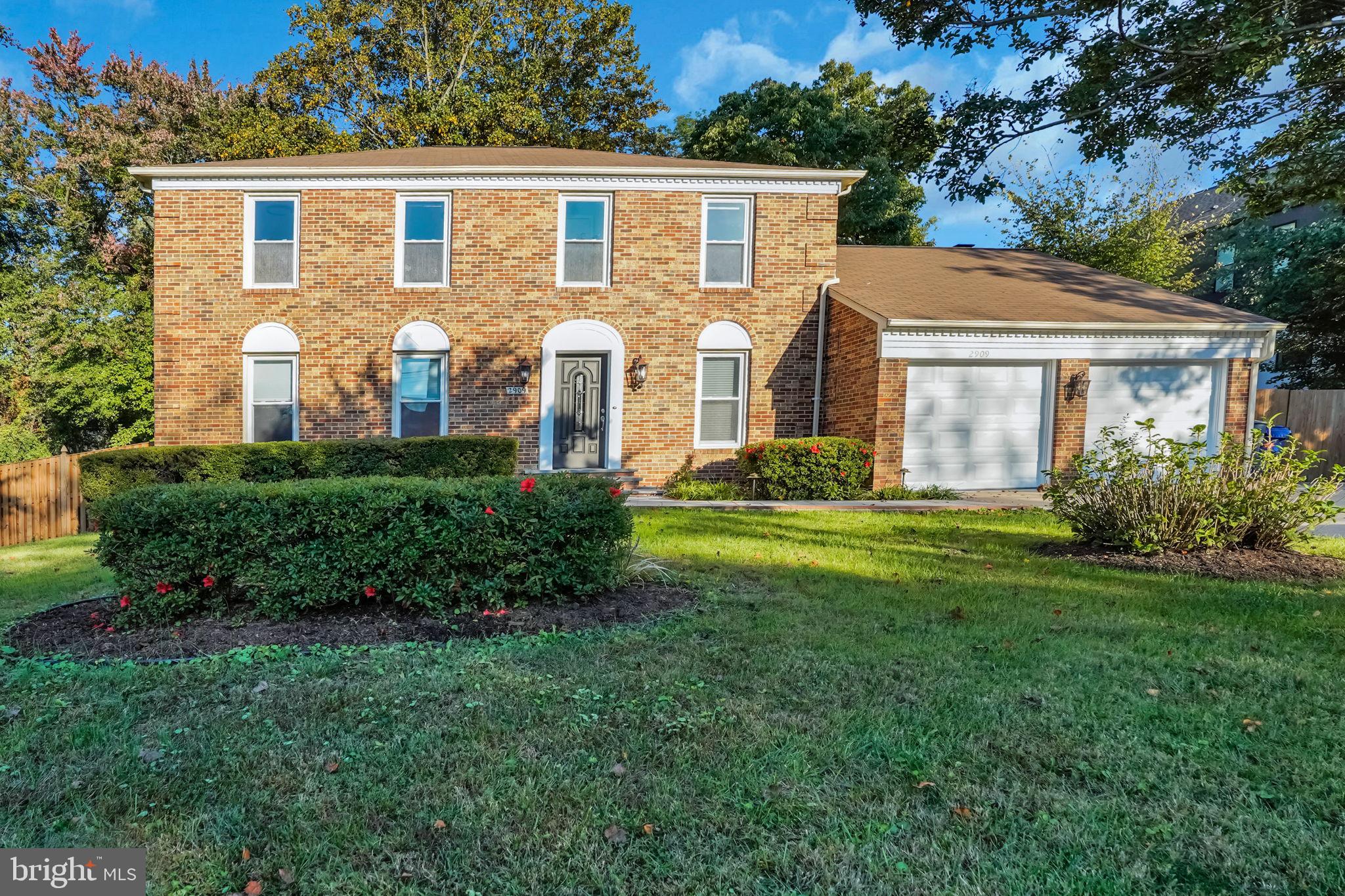 2909 Cedarest Rd, Fairfax, VA 22031