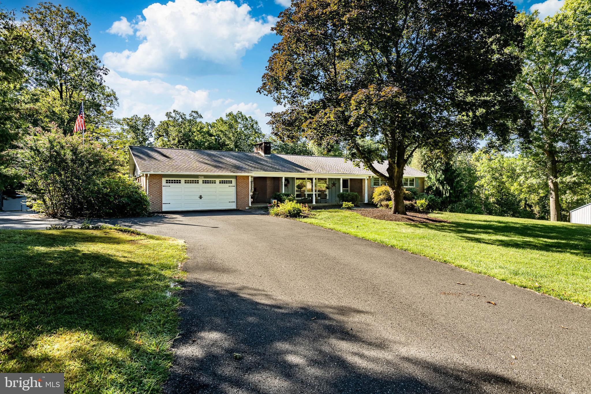 4331 E Campbell Rd, Pennsburg, PA 18073 photo