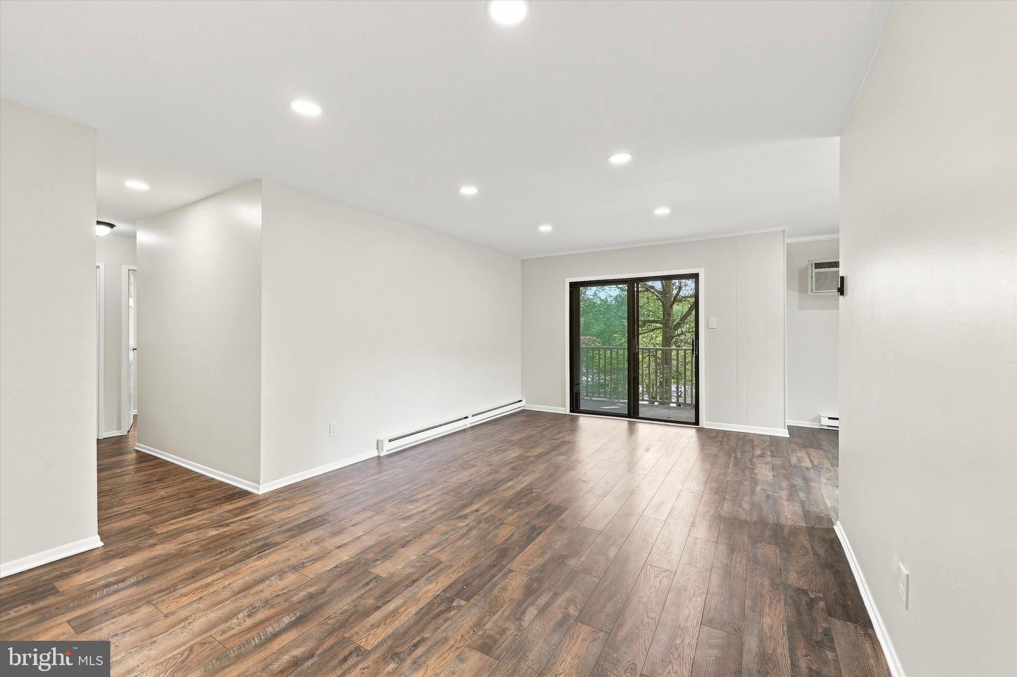 100 Campbell Cir #D 33, Downingtown, PA 19335 photo