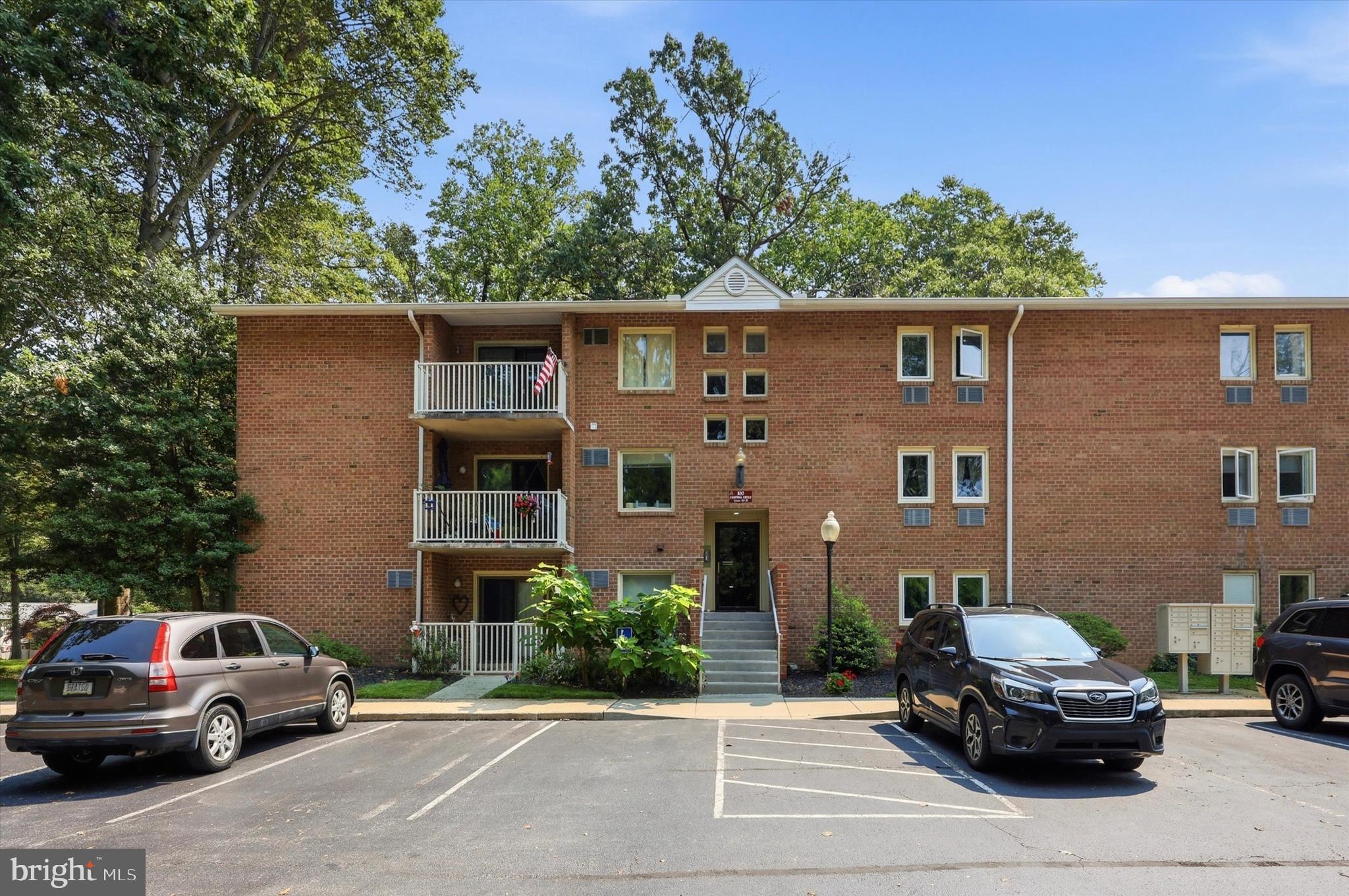 100 Campbell Cir, Downingtown, PA 19335