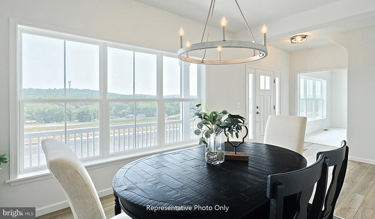 109 Copper Ridge Dr, Newmanstown, PA 17073 photo