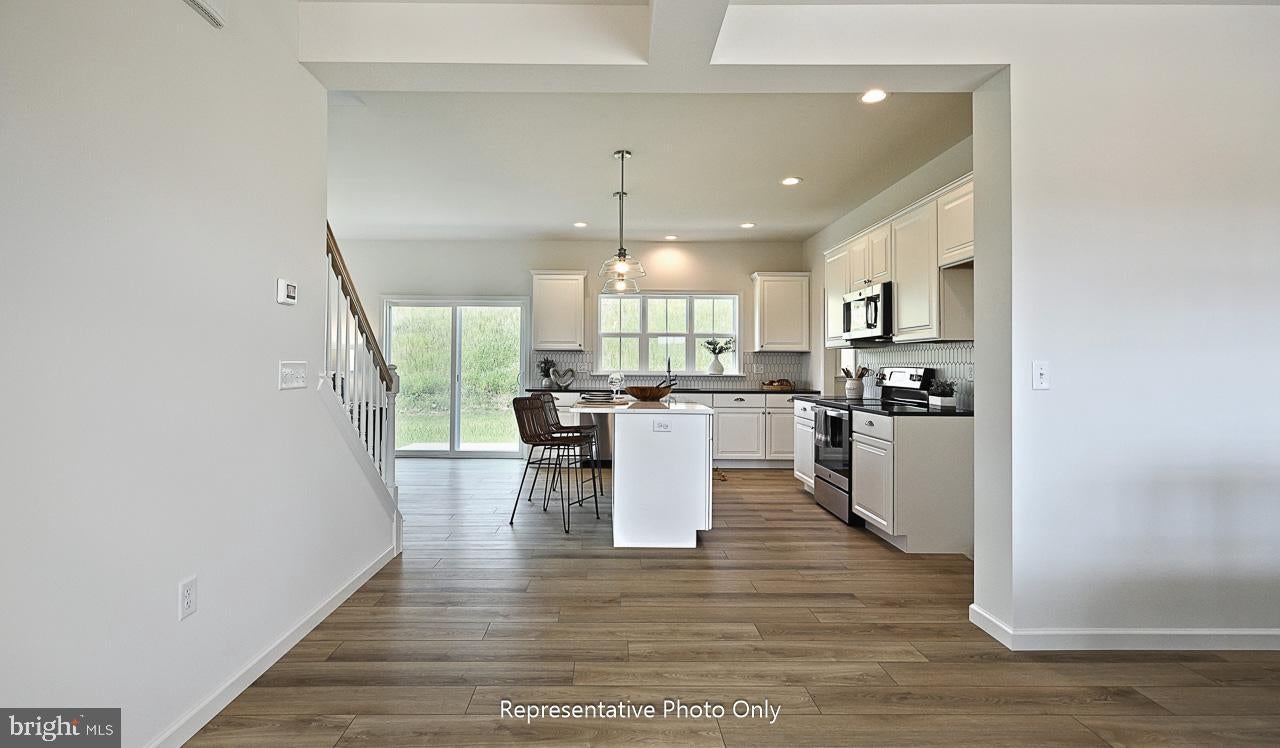 109 Copper Ridge Dr, Newmanstown, PA 17073 photo
