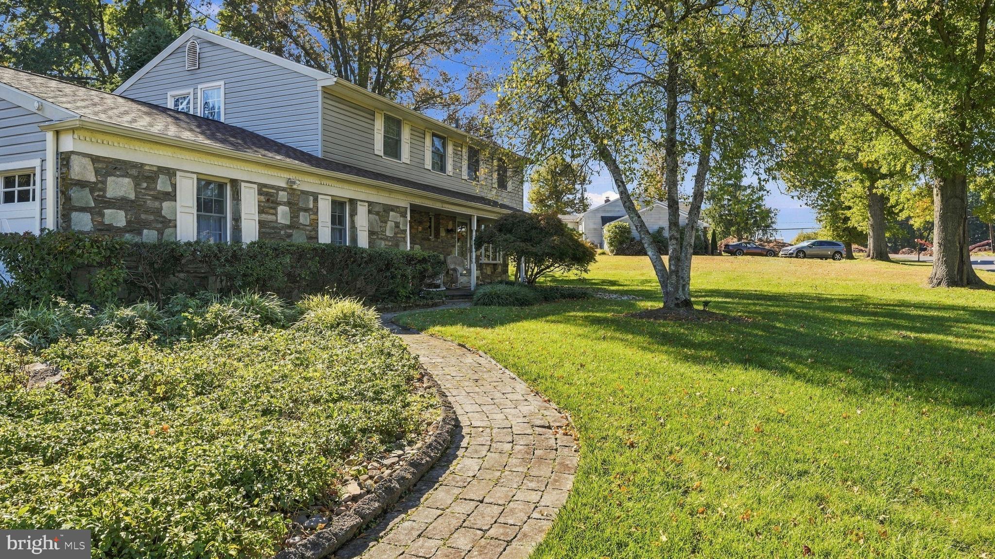25 Cedarbrook Dr, Churchville, PA 18966 photo