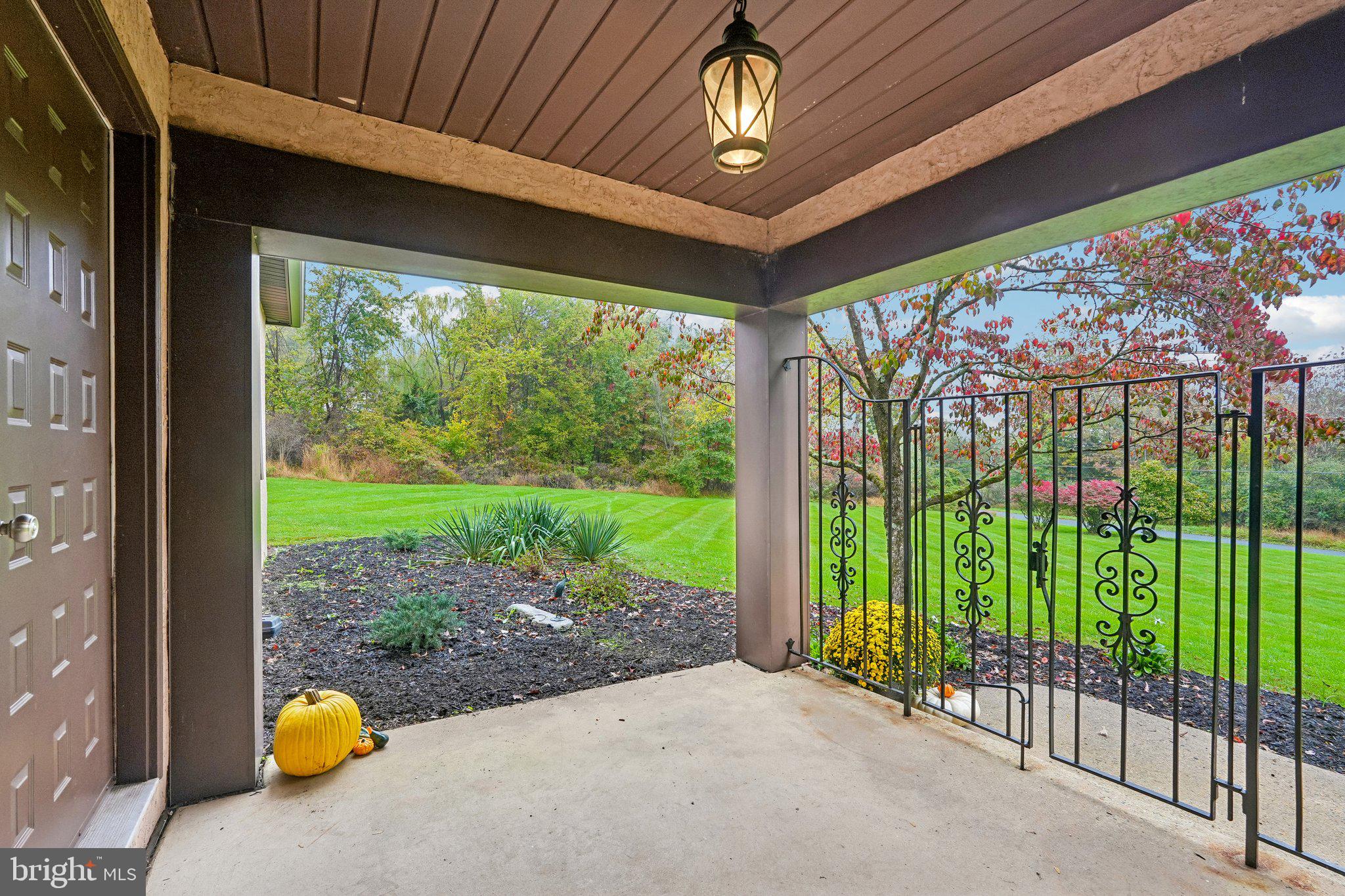 9 Losey Rd, Ringoes, NJ 08551 photo