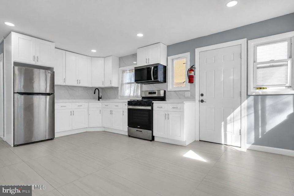 1712 Binnacle Rd, Forked River, NJ 08731 photo