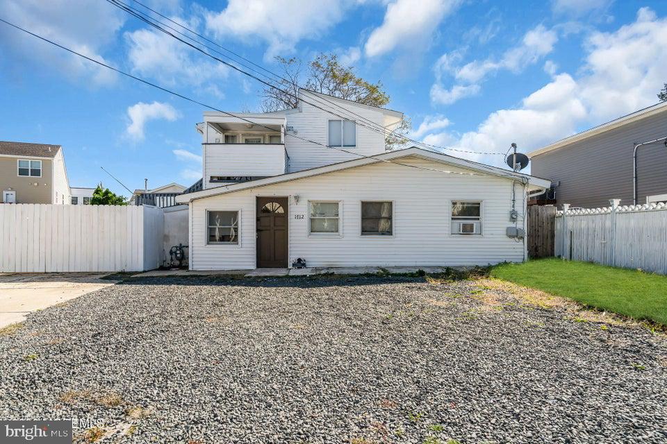 1712 Binnacle Rd, Forked River, NJ 08731