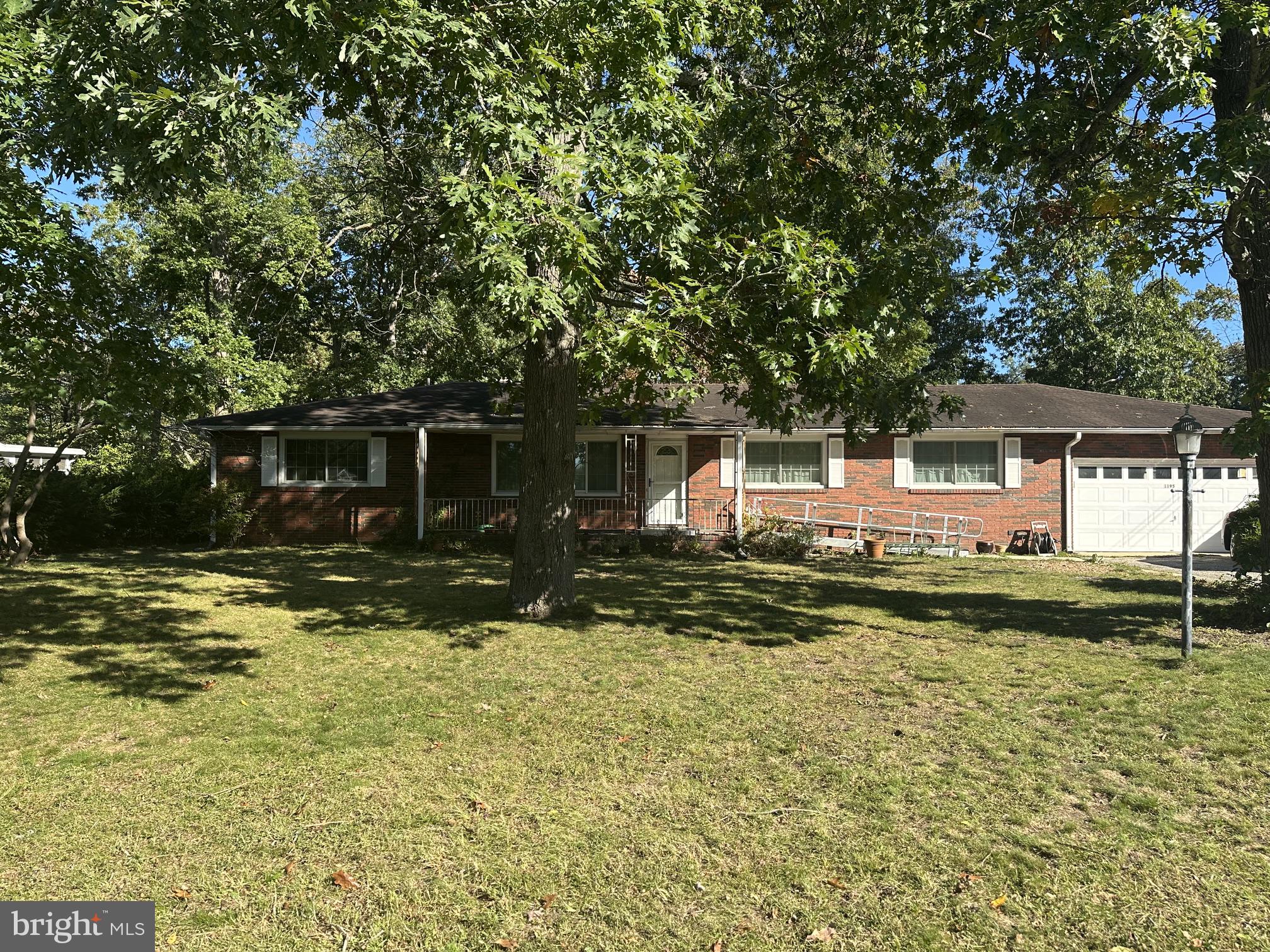 1195 Glenwood Dr, Vineland, NJ 08361