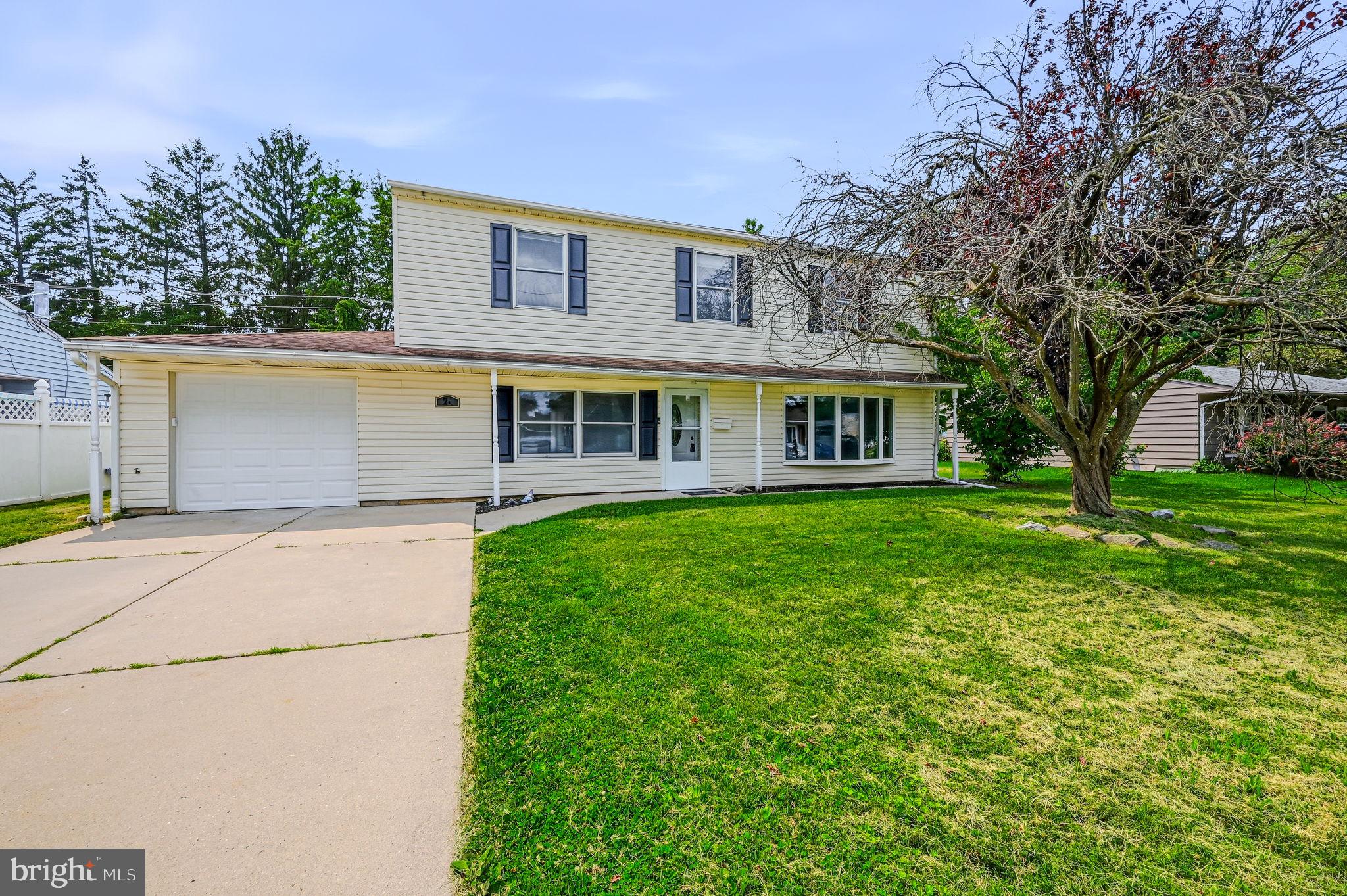24 Keller Rd, Newark, DE 19713