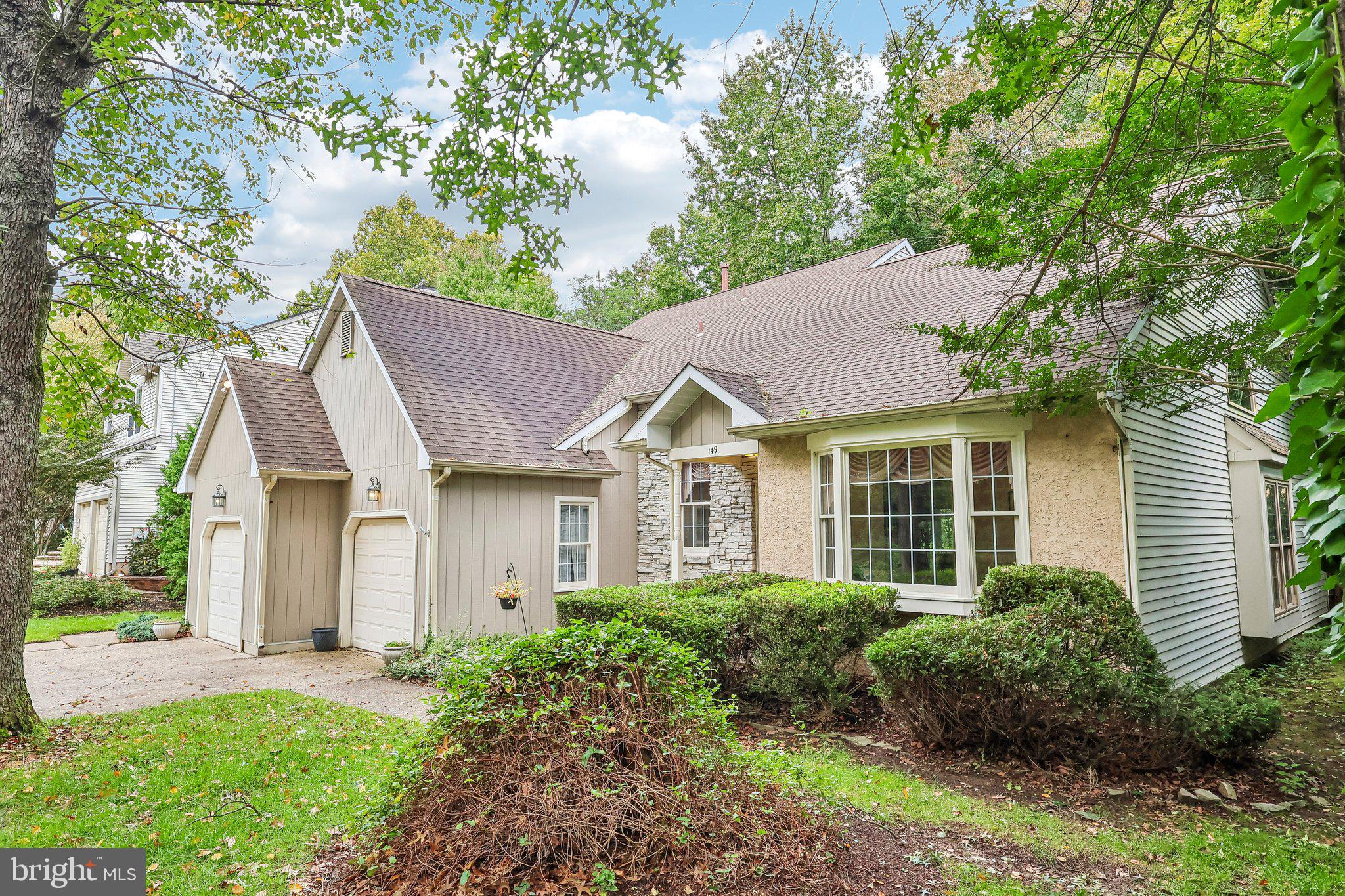 149 Hooton Rd, Mount Laurel, NJ 08054 photo