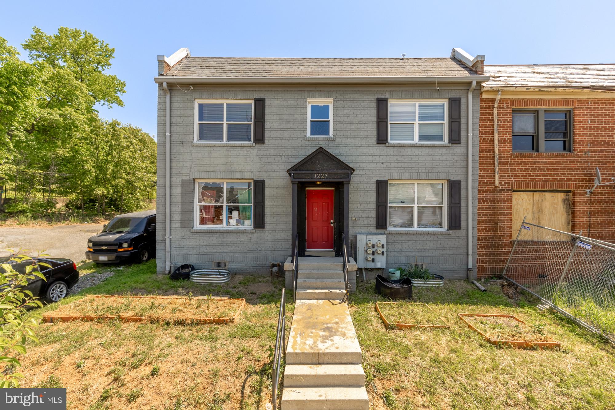 1227 18th Pl, Washington, DC 20002