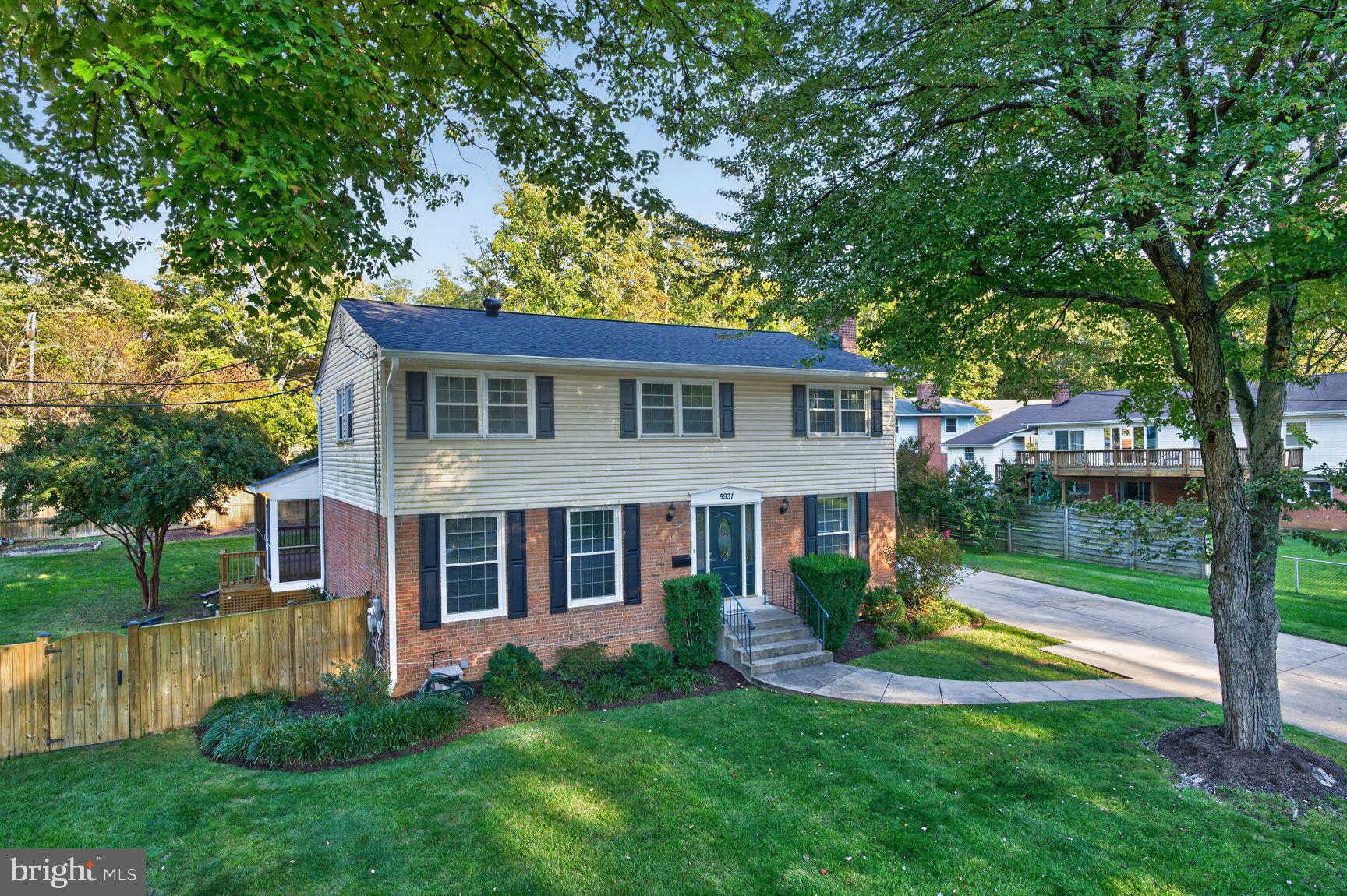 5931 Thomas Dr, Springfield, VA 22150