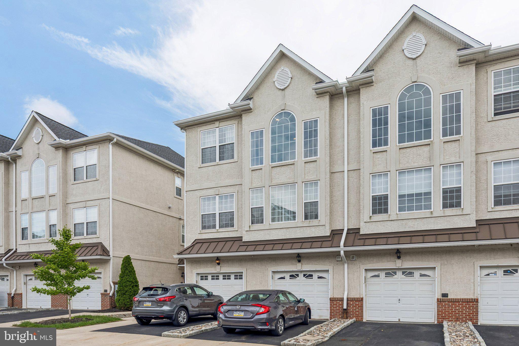 2134 Verona Dr, Philadelphia, PA 19145