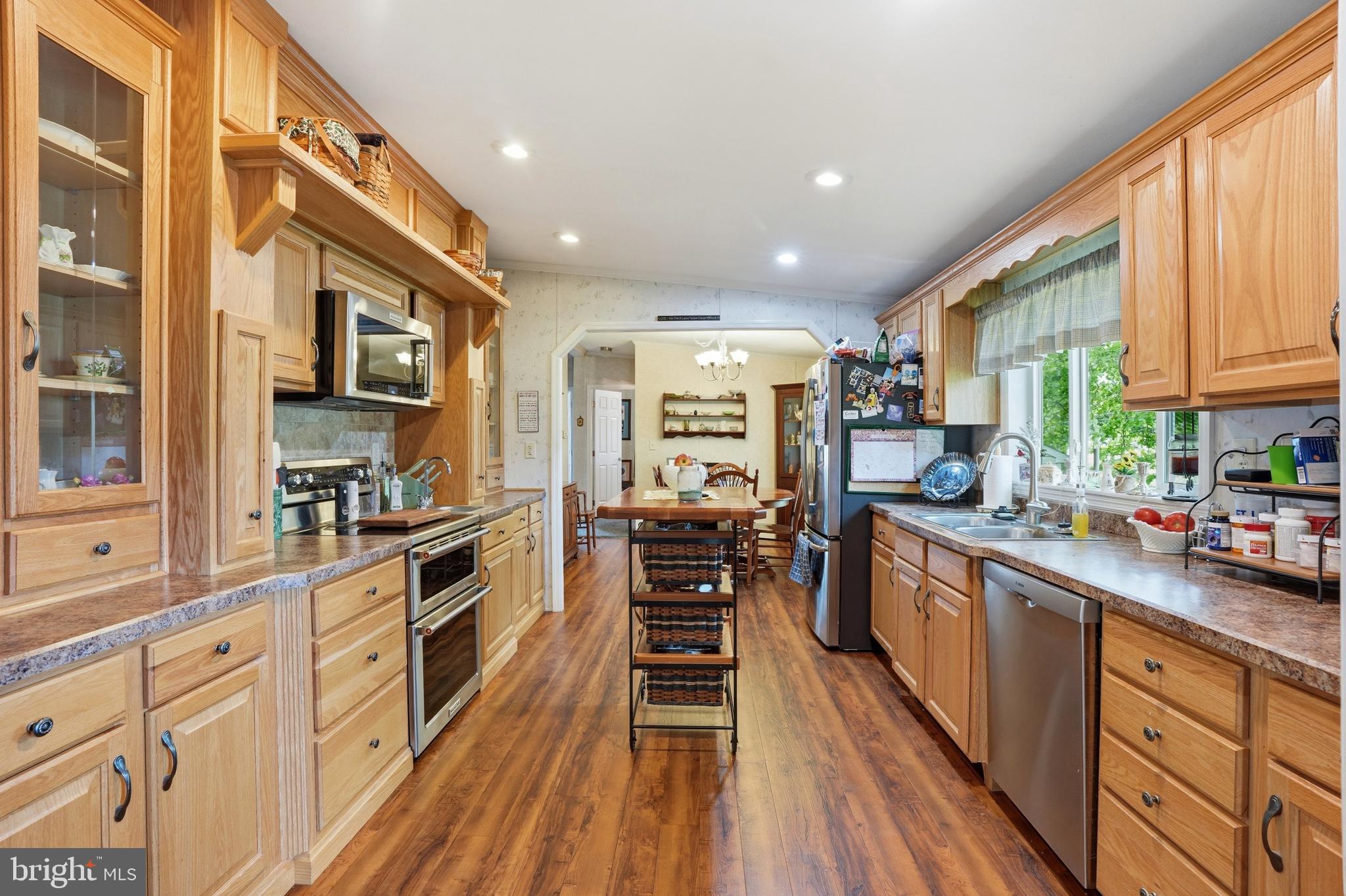 1065 Pine Cir, Telford, PA 18969 photo