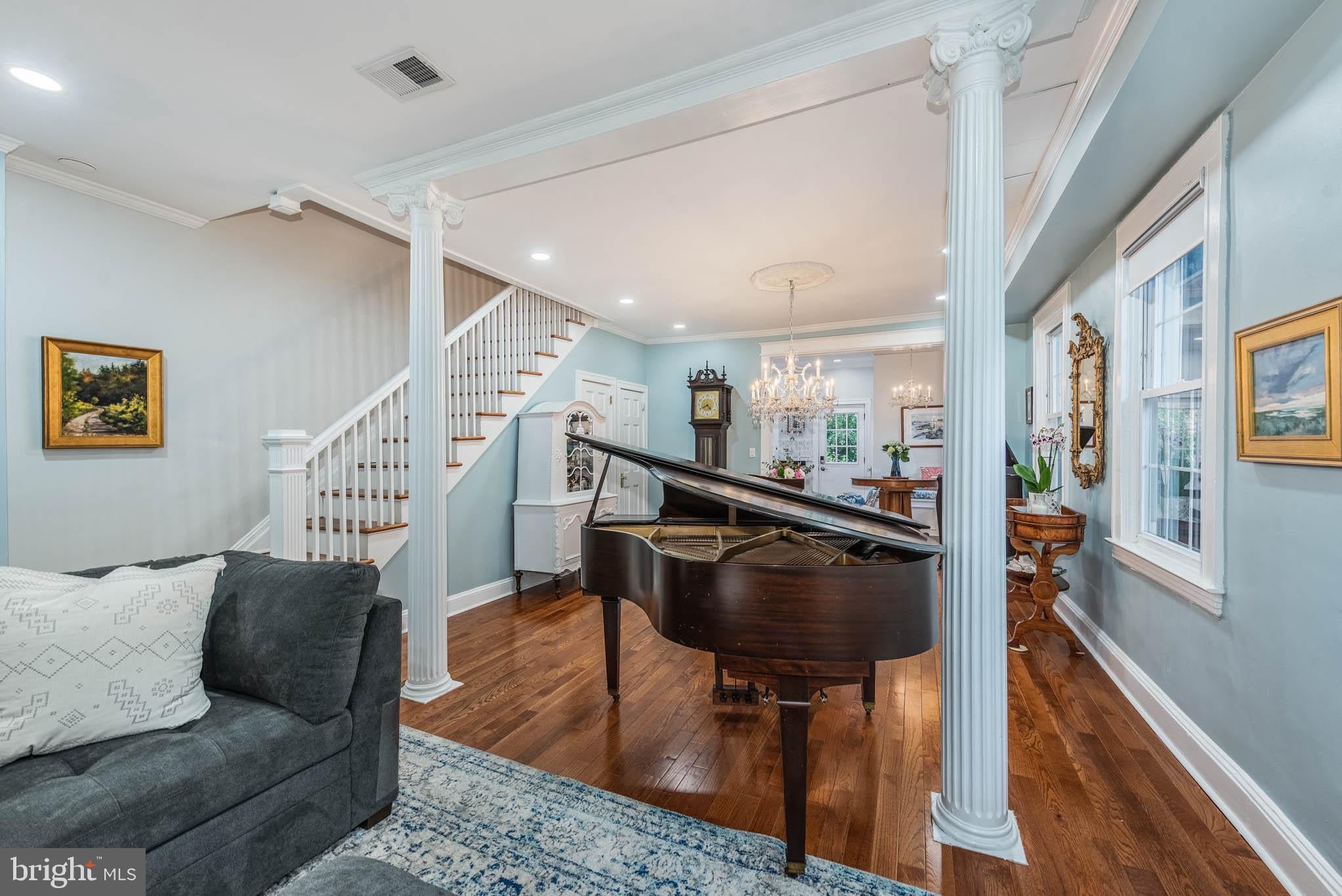 415 Southway, Baltimore, MD 21218 photo