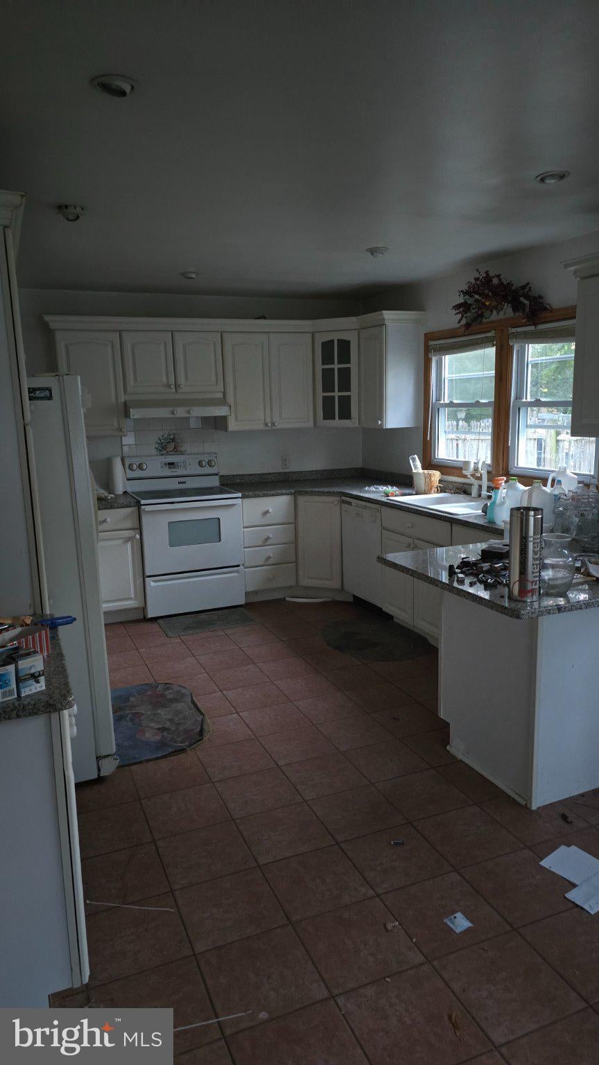 2520 S Shore Dr, Williamstown, NJ 08094 photo