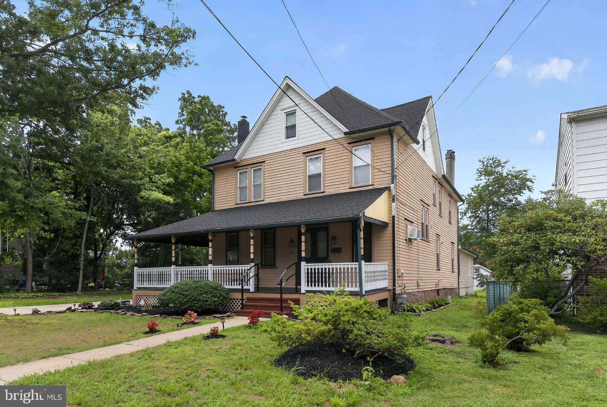 524 Beech Ave, Laurel Springs, NJ 08021
