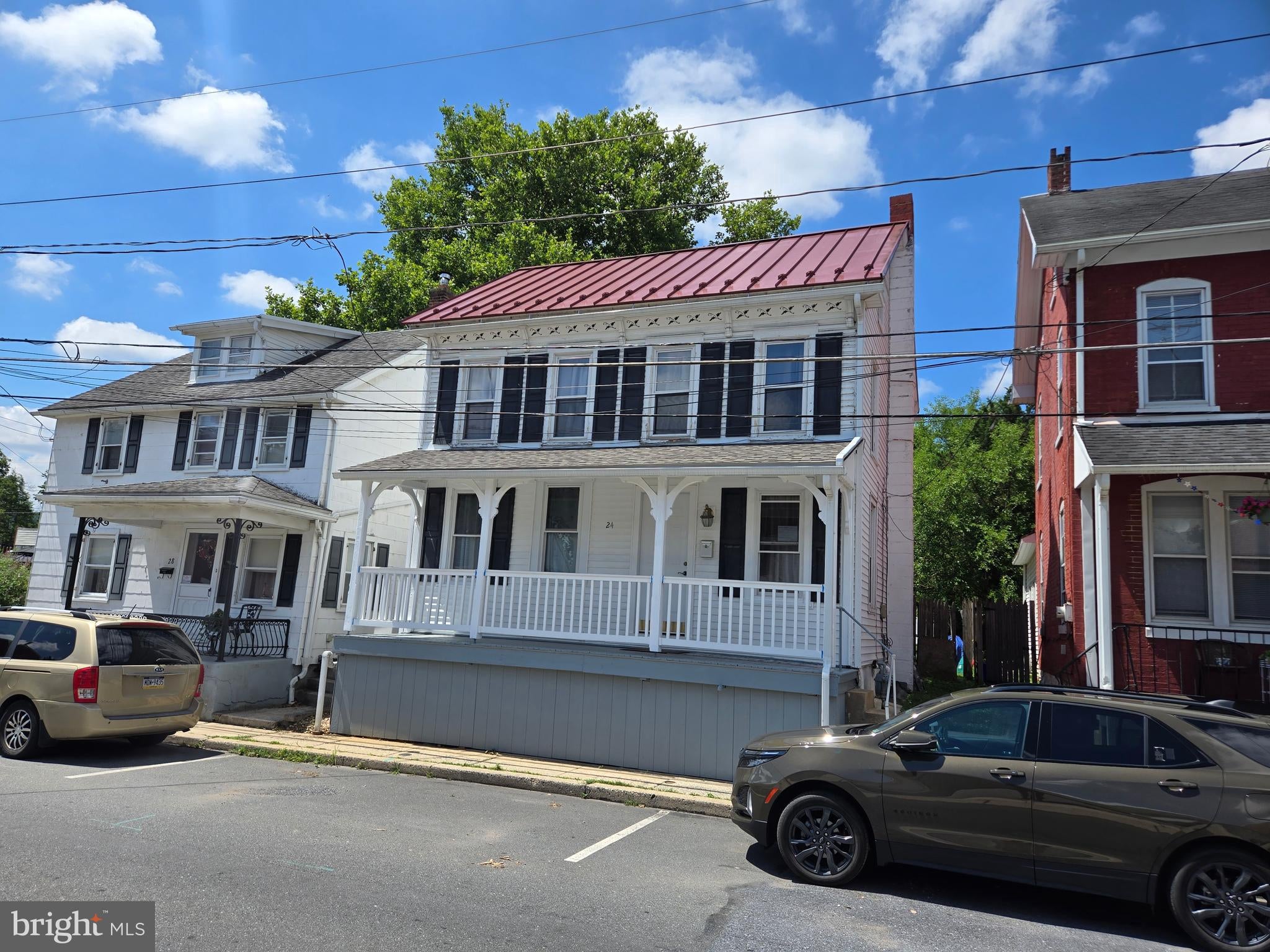 24 Hull St, Reading, PA 19608